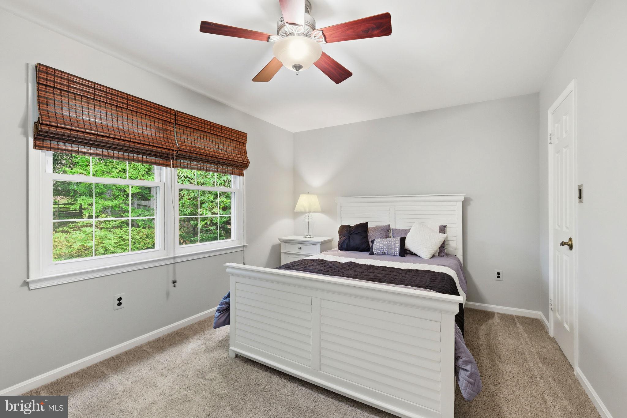 QUINCE ORCHARD VALLEY - Residential