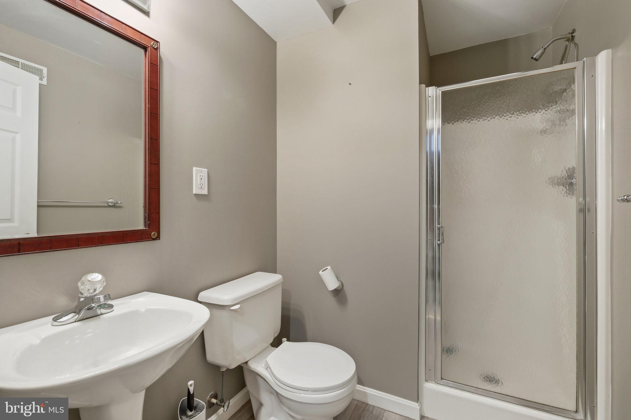 QUINCE ORCHARD VALLEY - Residential