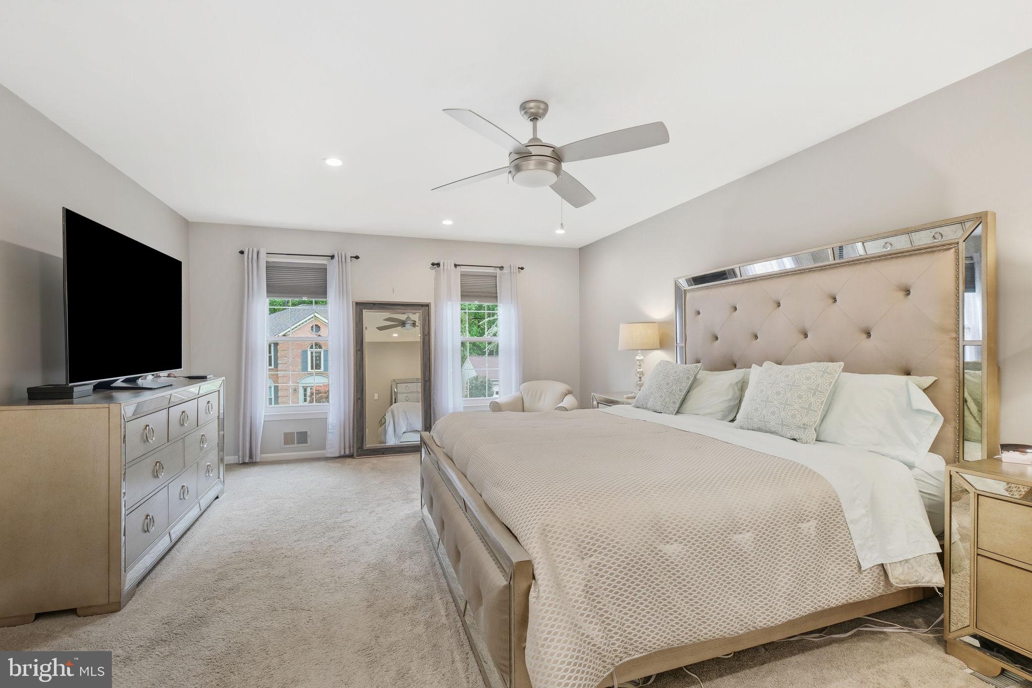 QUINCE ORCHARD VALLEY - Residential