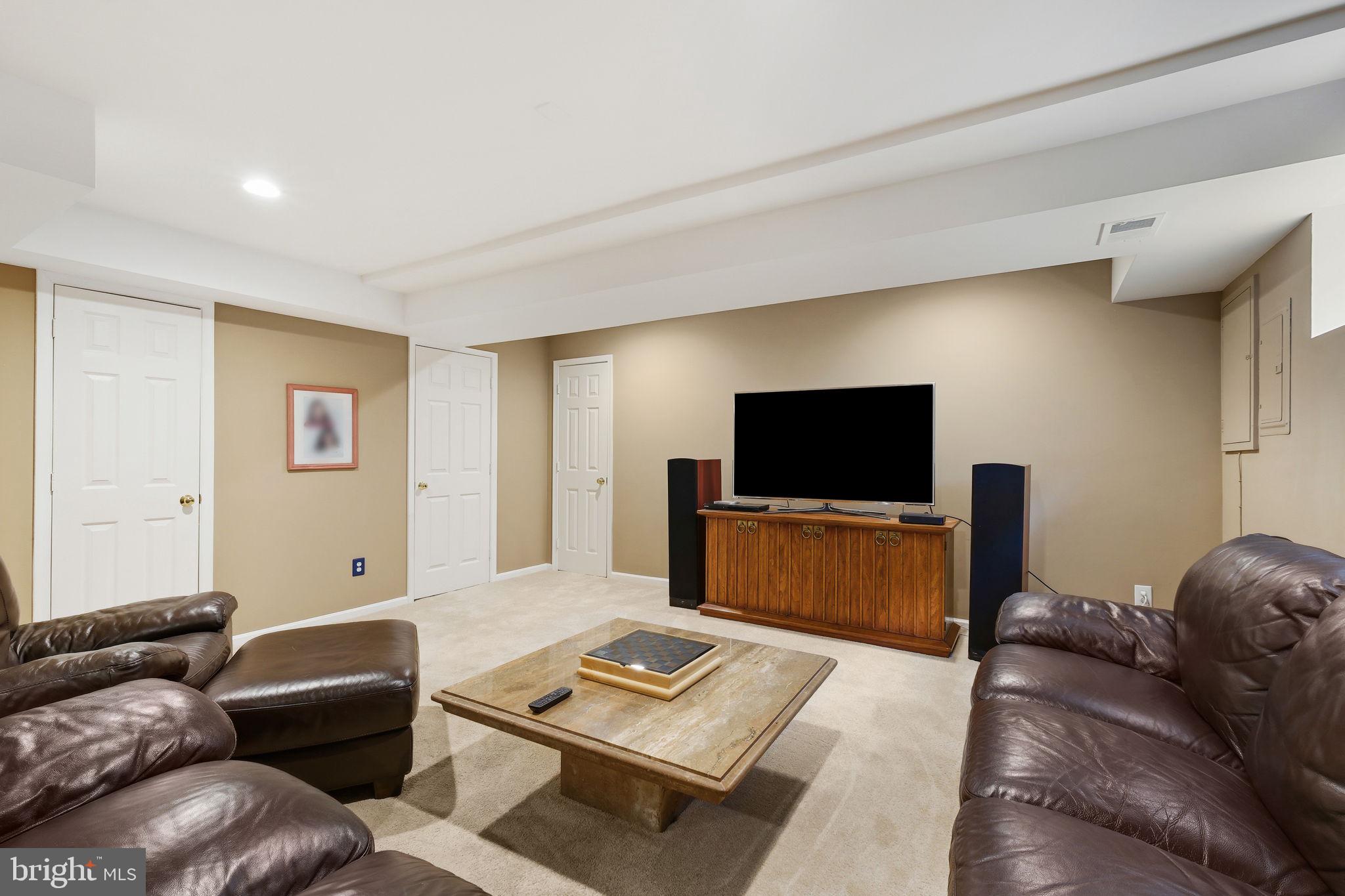 QUINCE ORCHARD VALLEY - Residential