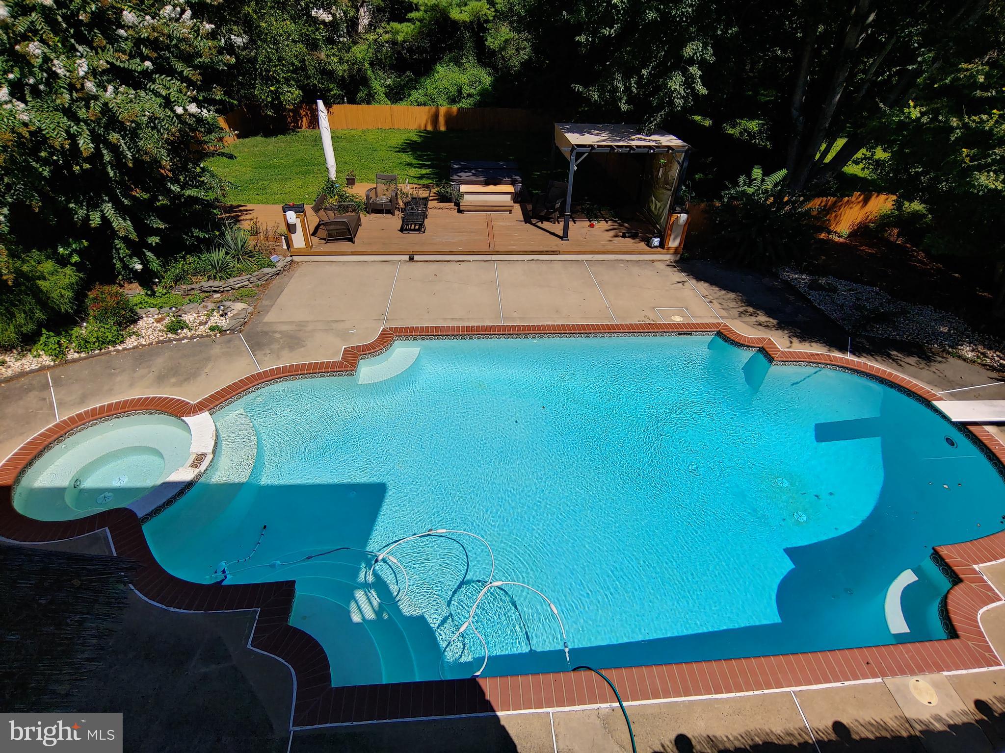 HUNTERS VIEW - Residential