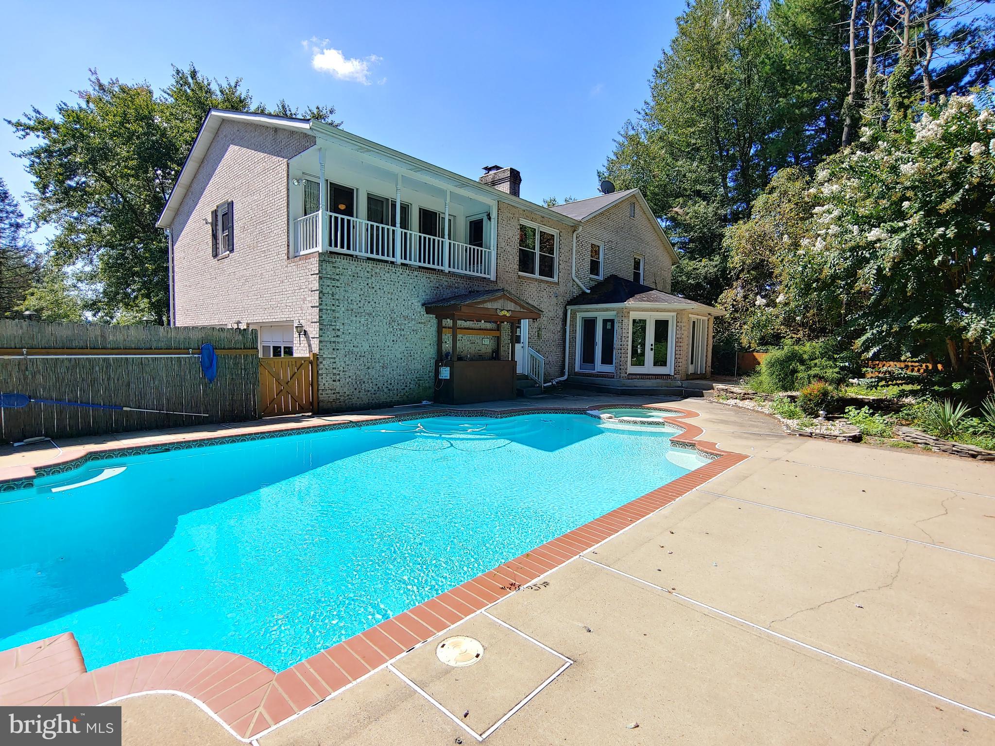 HUNTERS VIEW - Residential