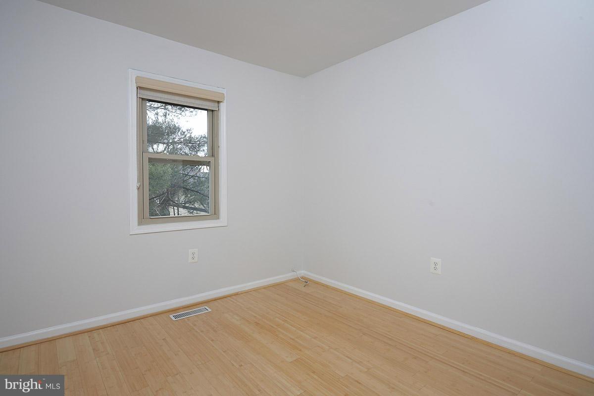 GREENFIELD FARM - Residential Lease