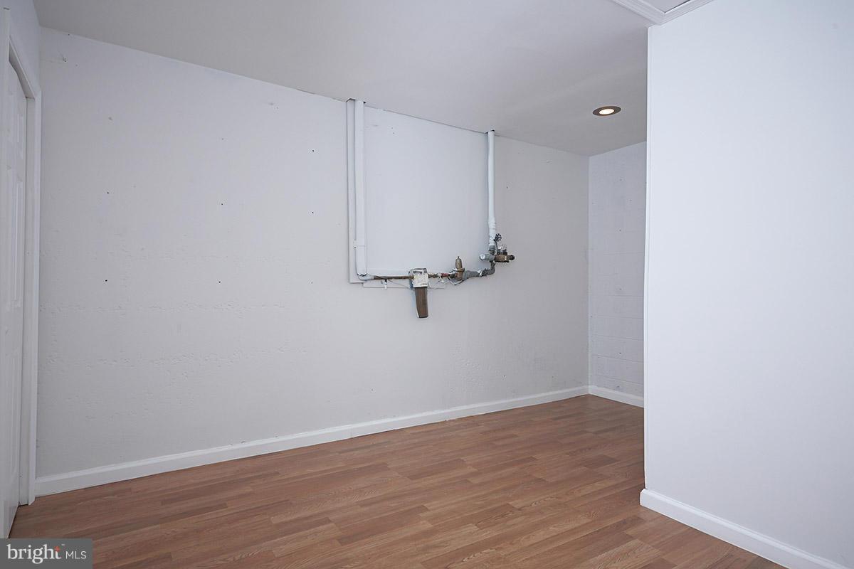 GREENFIELD FARM - Residential Lease