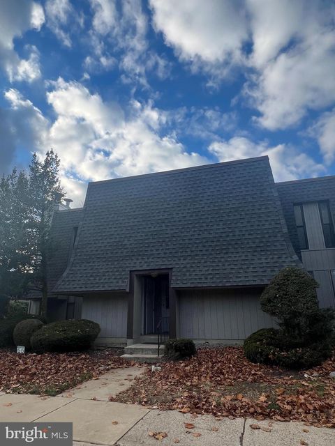 Condo For Sale - 25 S Church Road #131<br/> MAPLE SHADE, NJ 08052