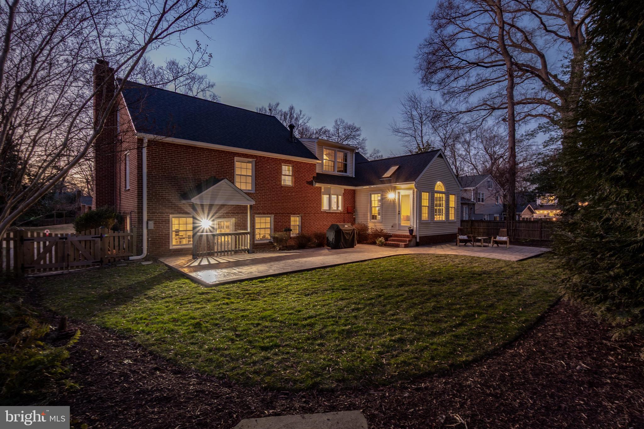 WAYNEWOOD - Residential