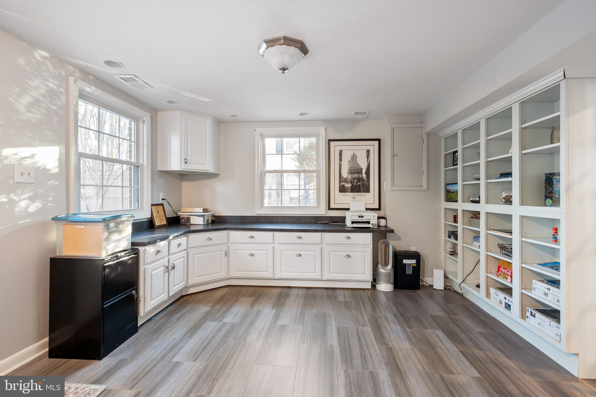 WAYNEWOOD - Residential