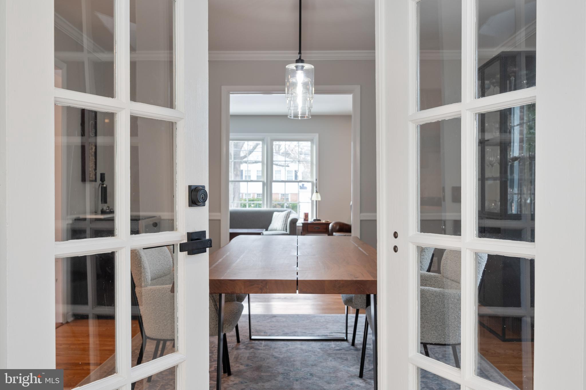 WAYNEWOOD - Residential