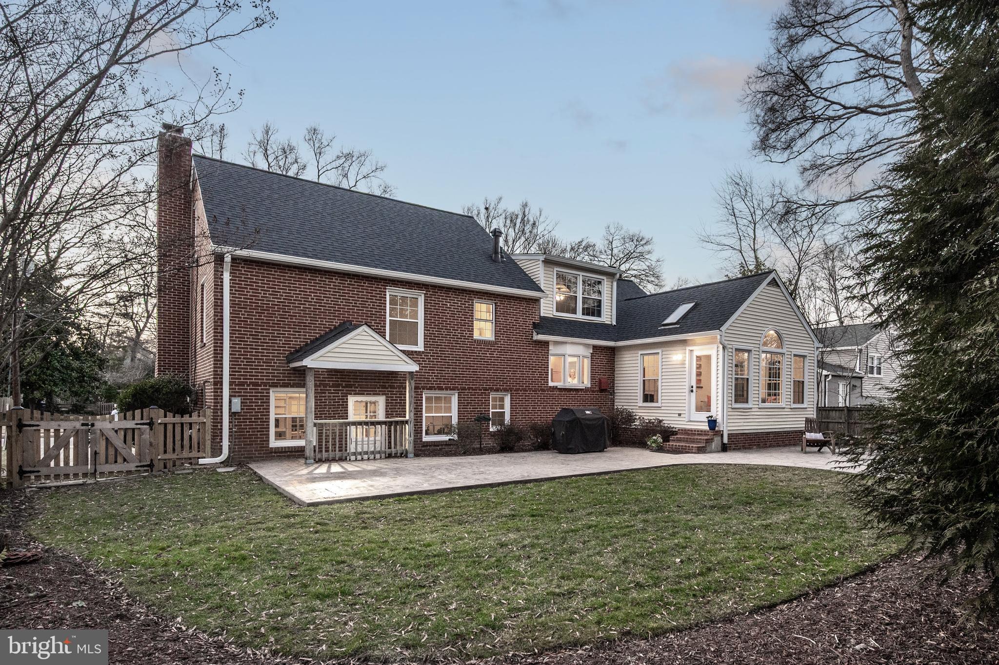 WAYNEWOOD - Residential