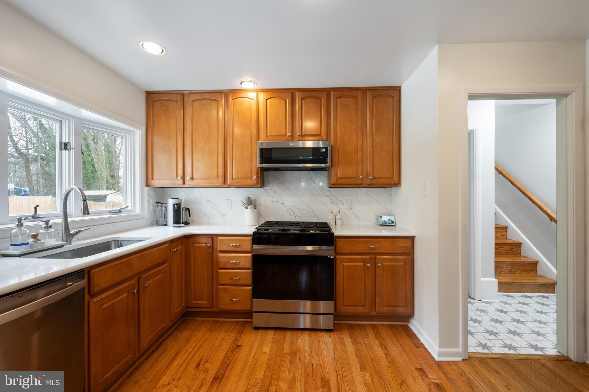 WAYNEWOOD - Residential