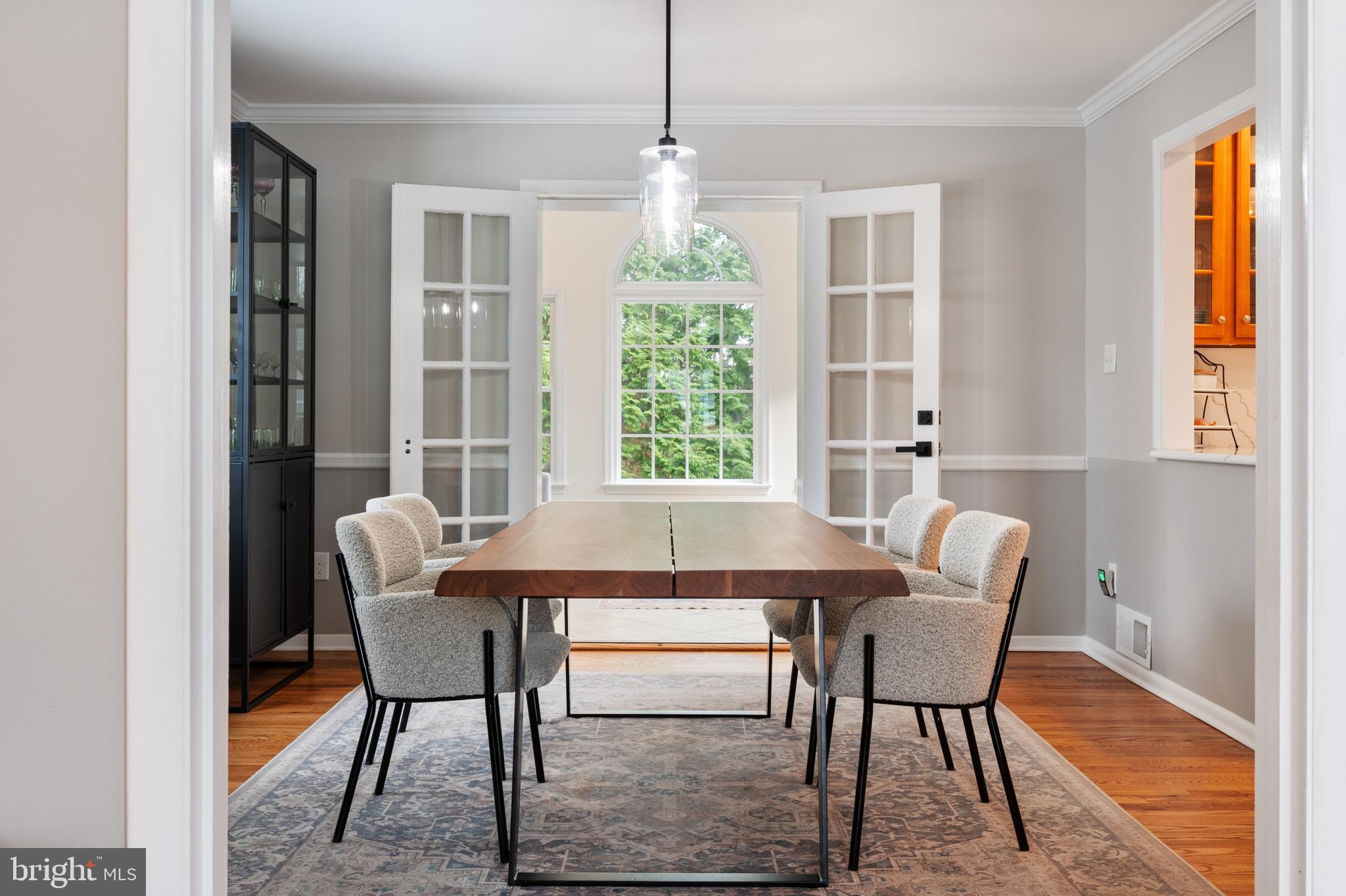 WAYNEWOOD - Residential