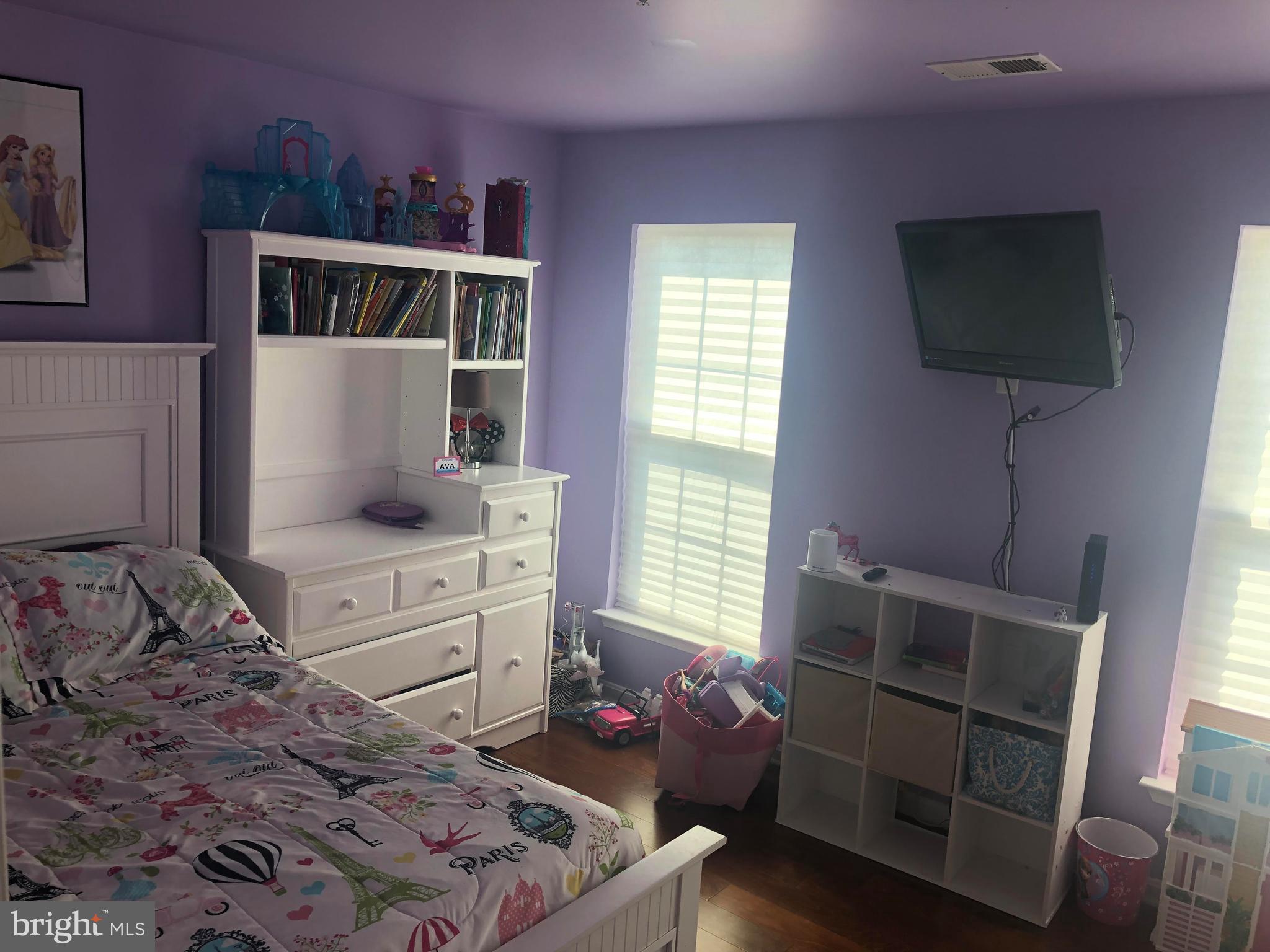 KENSINGTON VILLAS - Residential