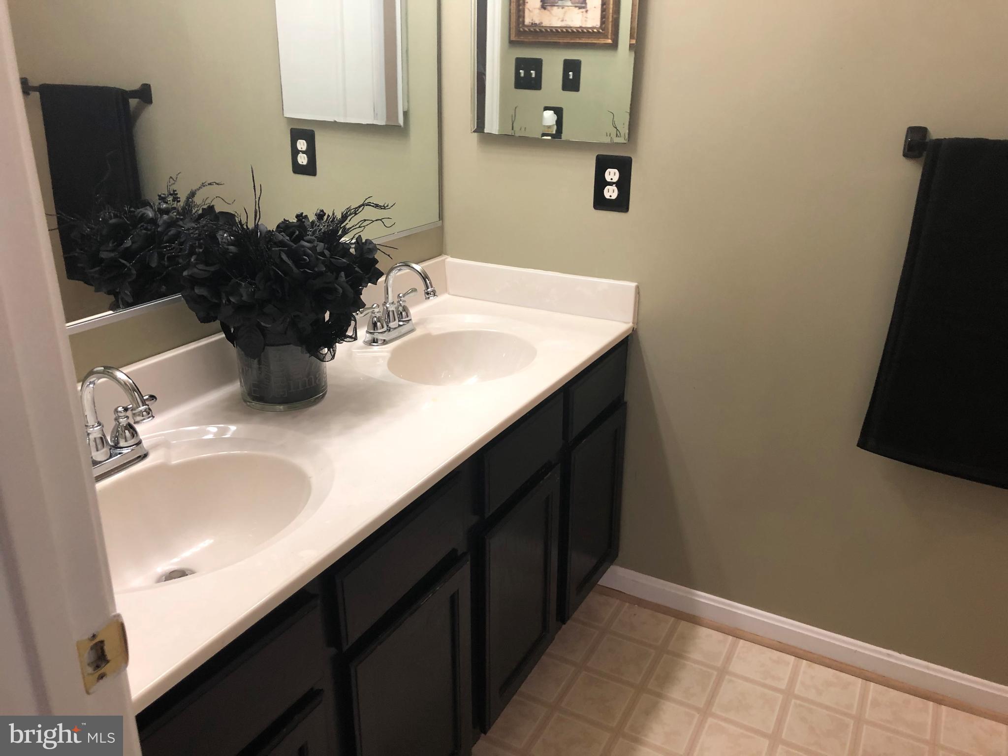 KENSINGTON VILLAS - Residential