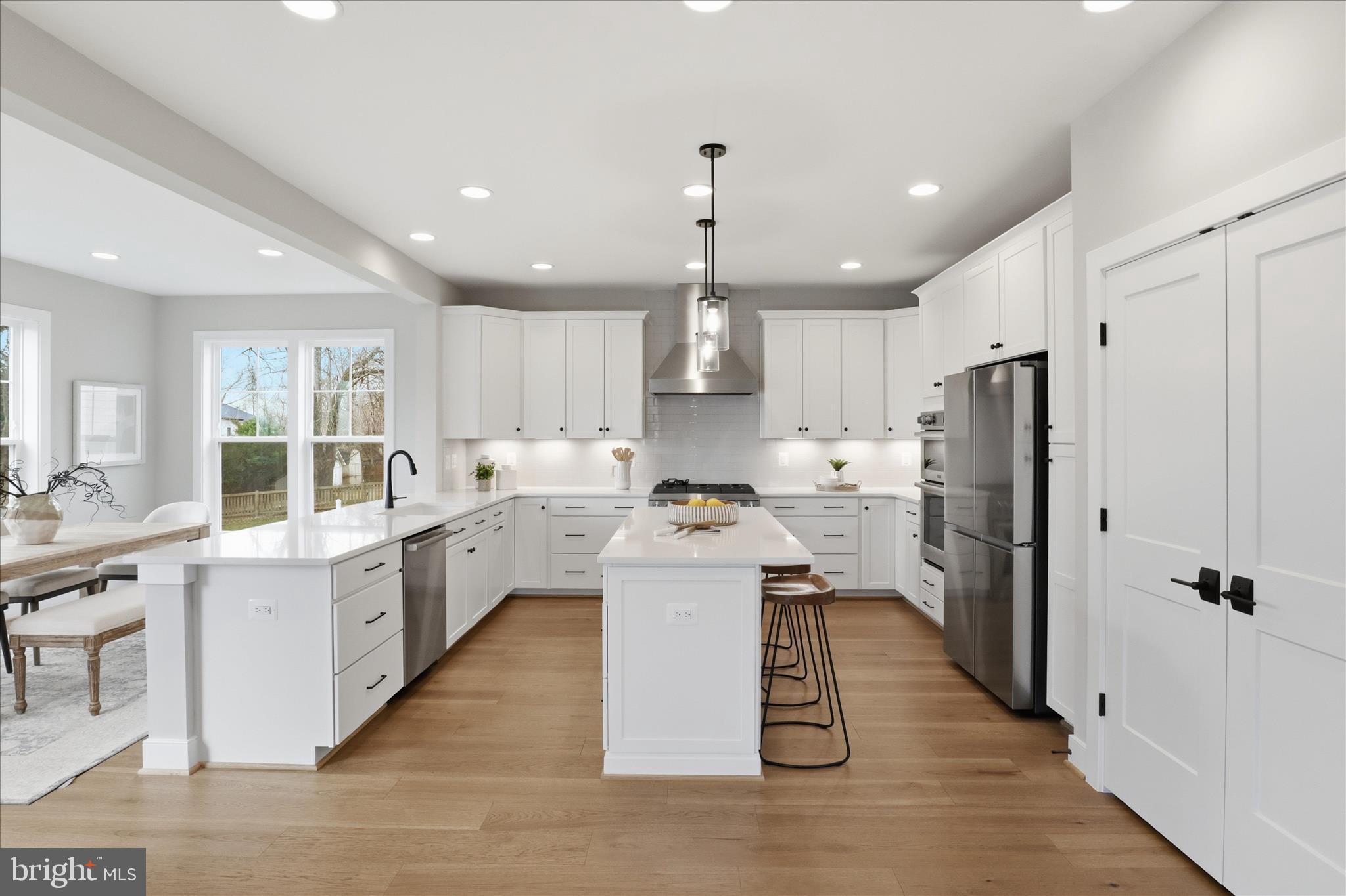 VIENNA WOODS - Residential