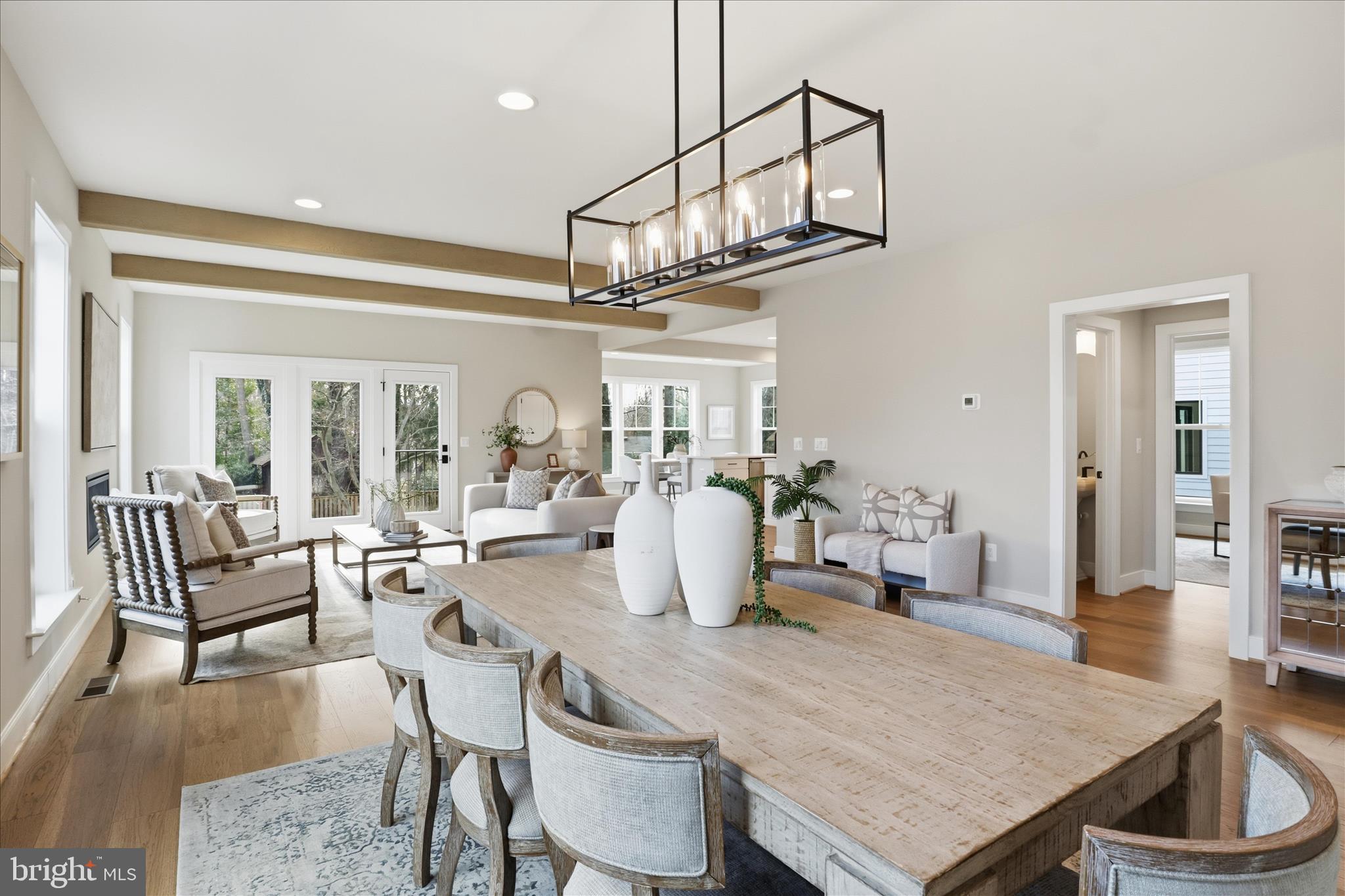 VIENNA WOODS - Residential