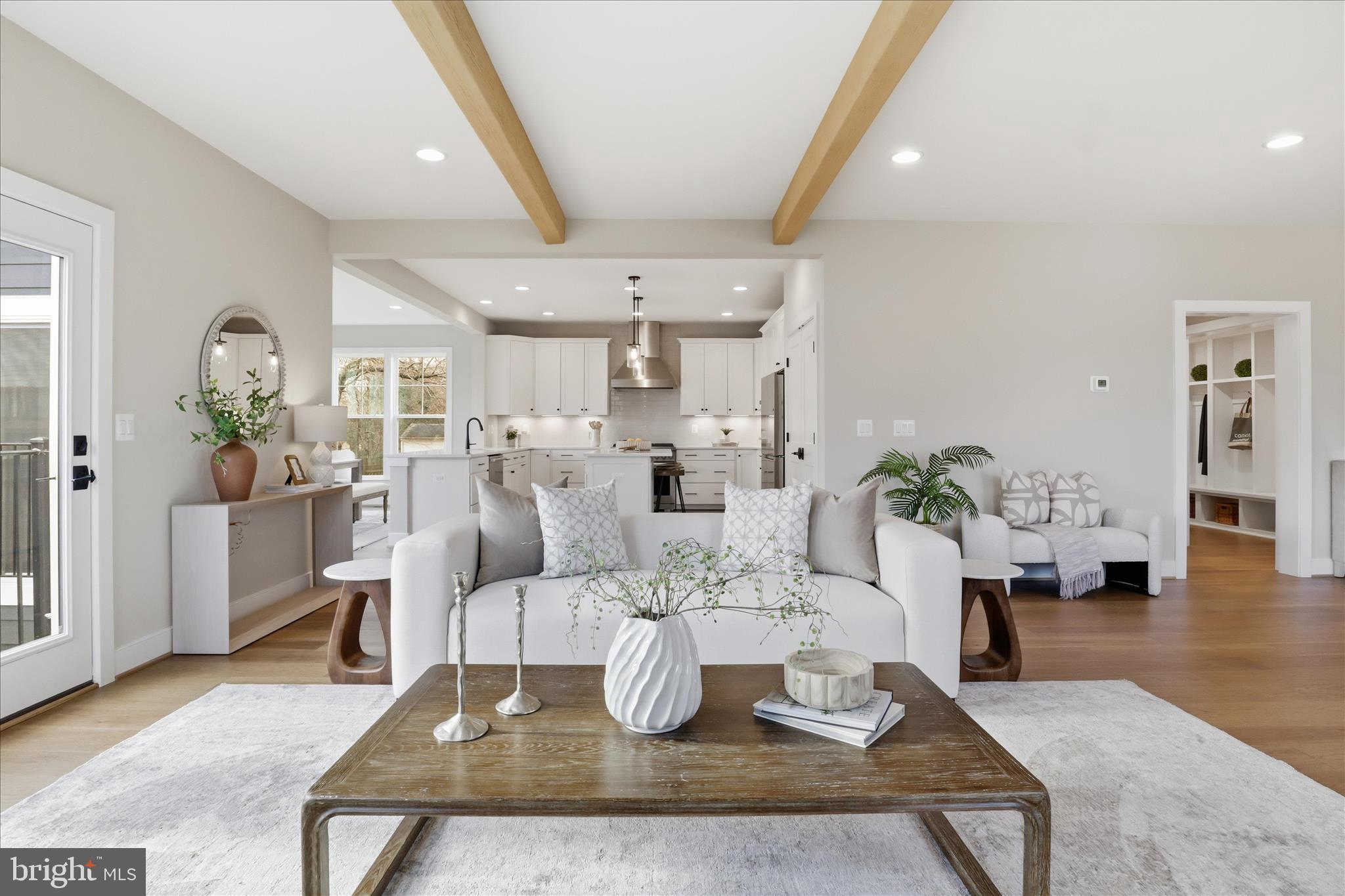 VIENNA WOODS - Residential