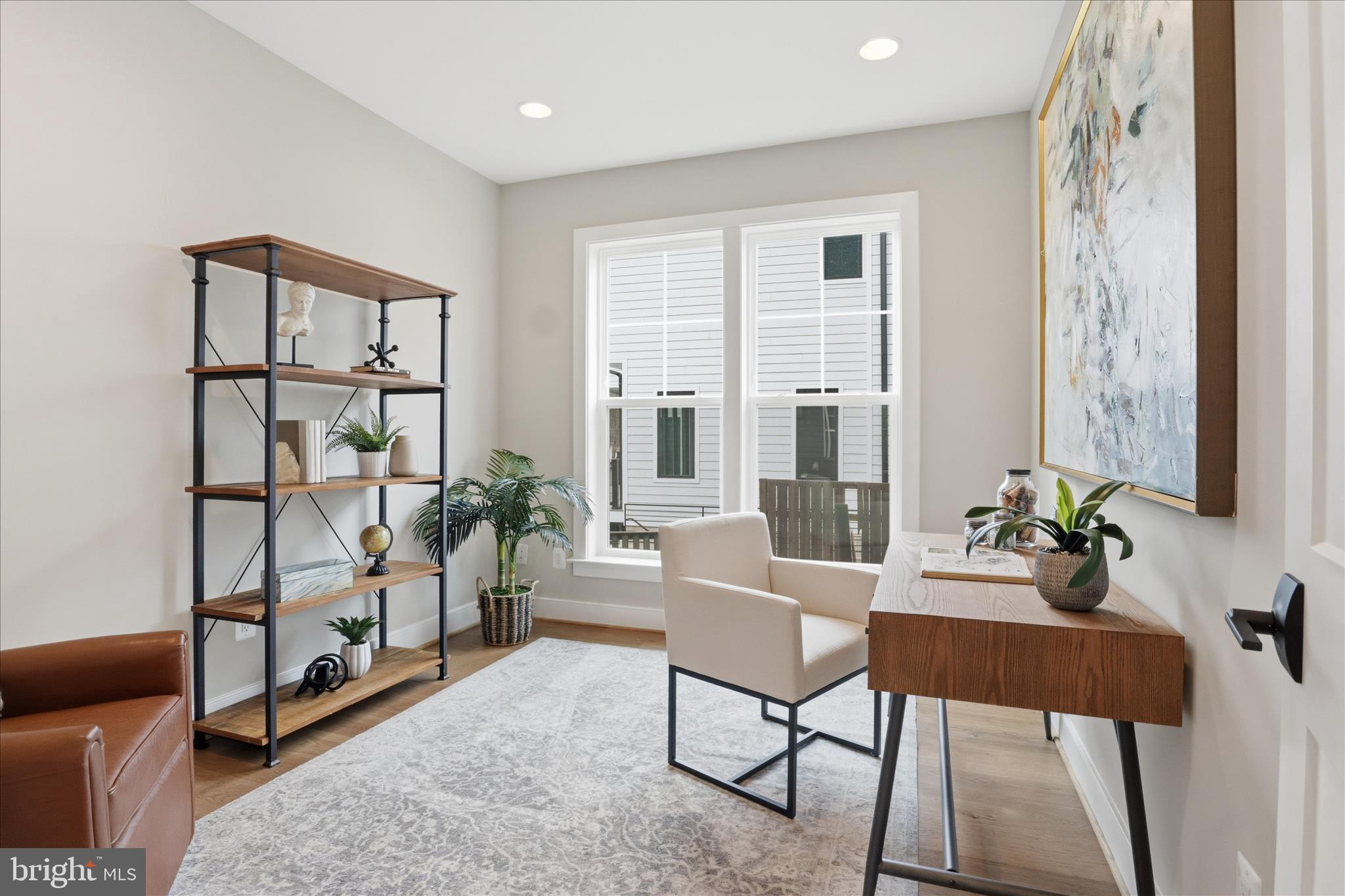 VIENNA WOODS - Residential