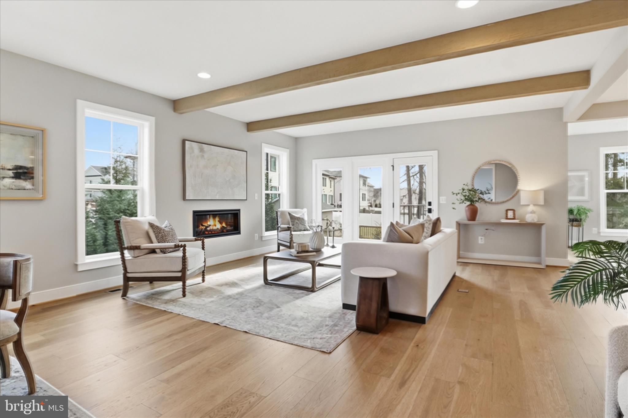 VIENNA WOODS - Residential