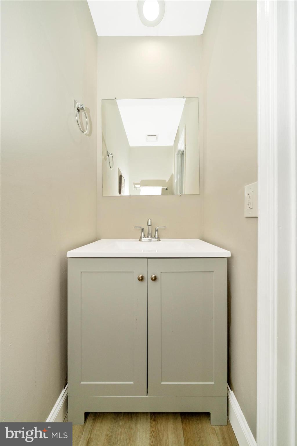 HOLLY POINTE - Residential