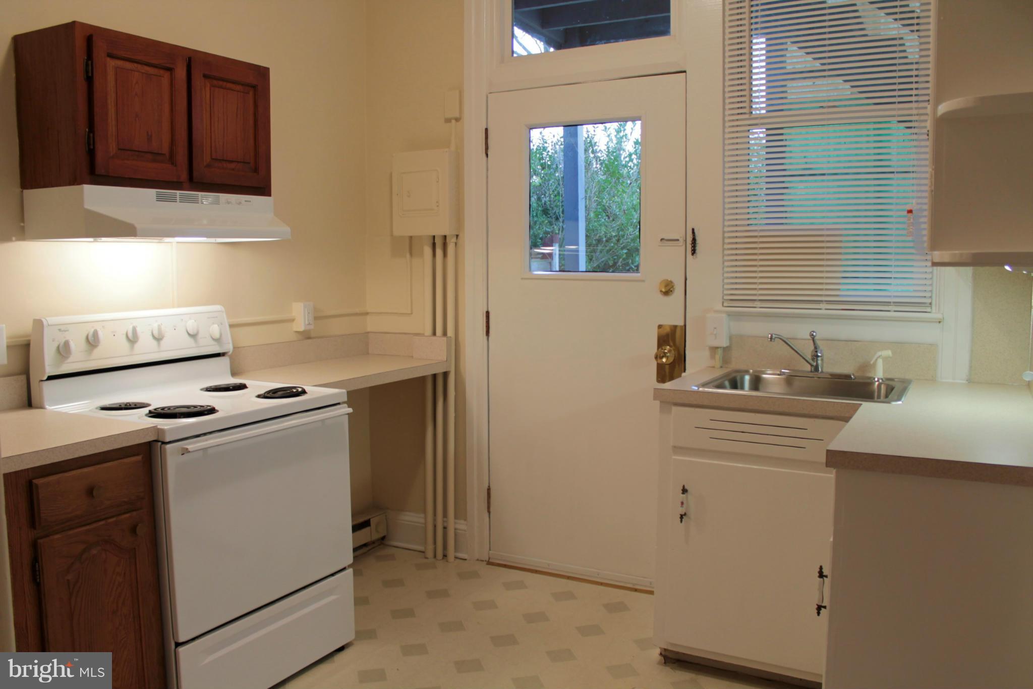 ARTS & ENTERTAINMENT DISTRICT - Residential Lease