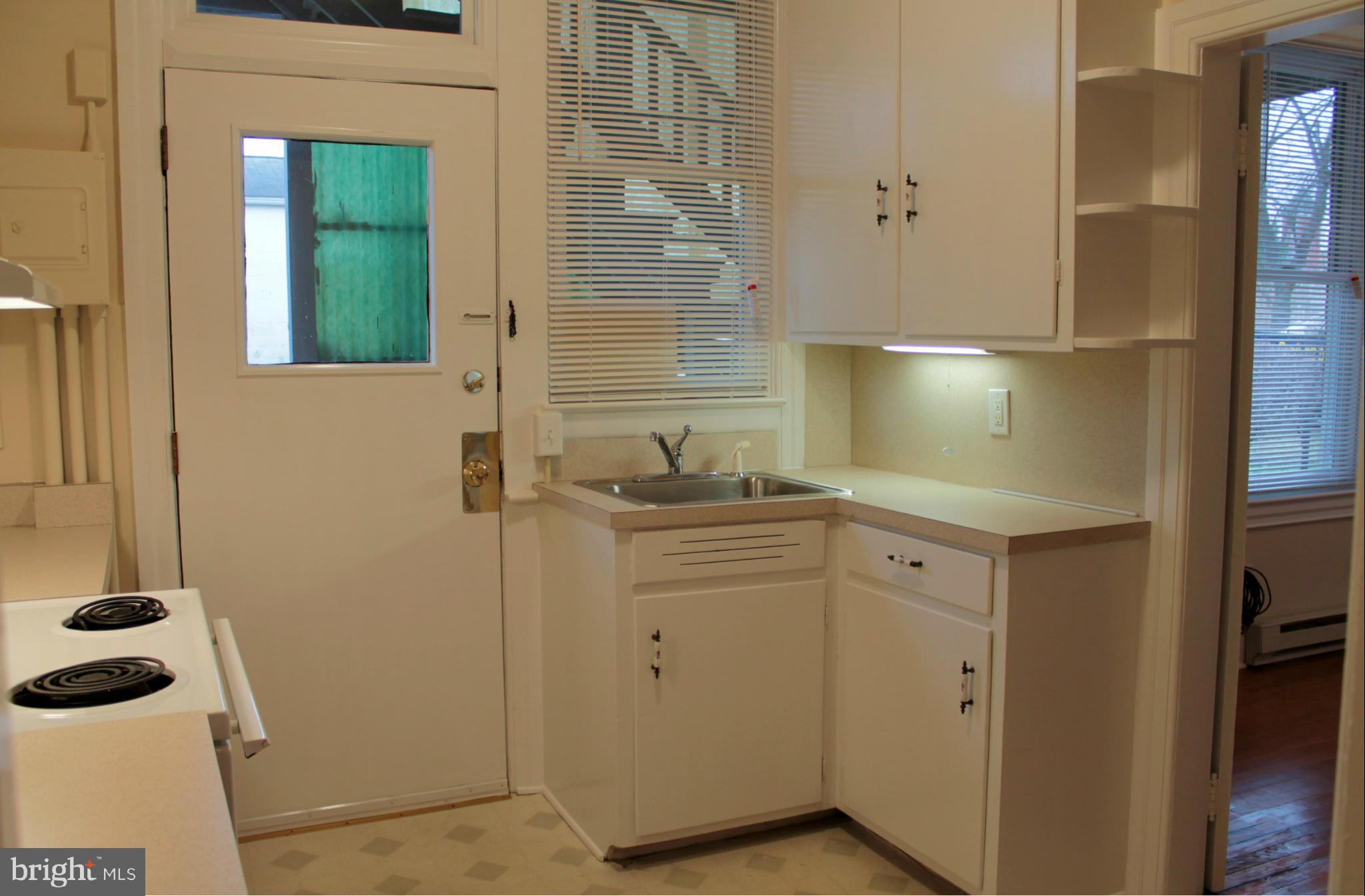 ARTS & ENTERTAINMENT DISTRICT - Residential Lease