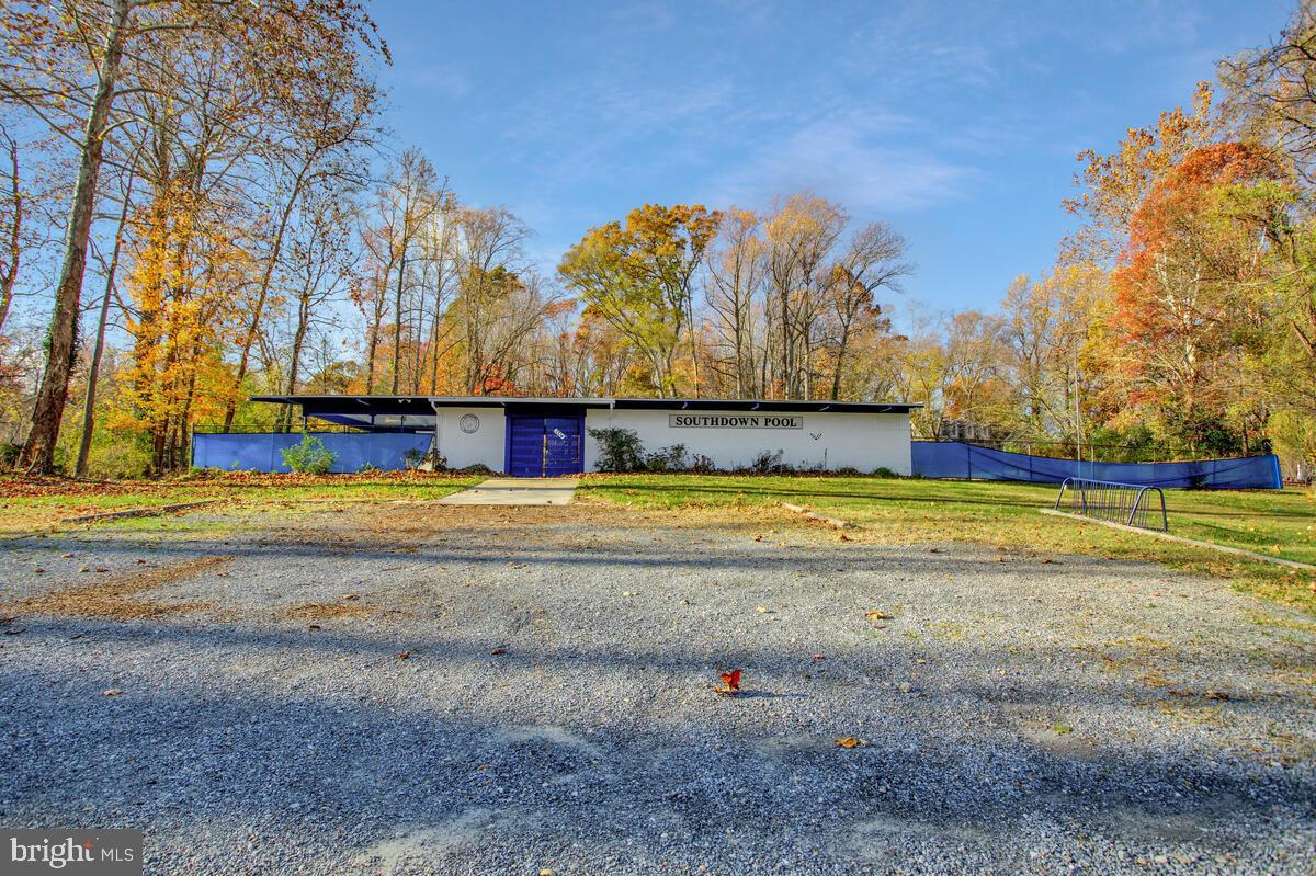 SOUTHDOWN SHORES - Residential