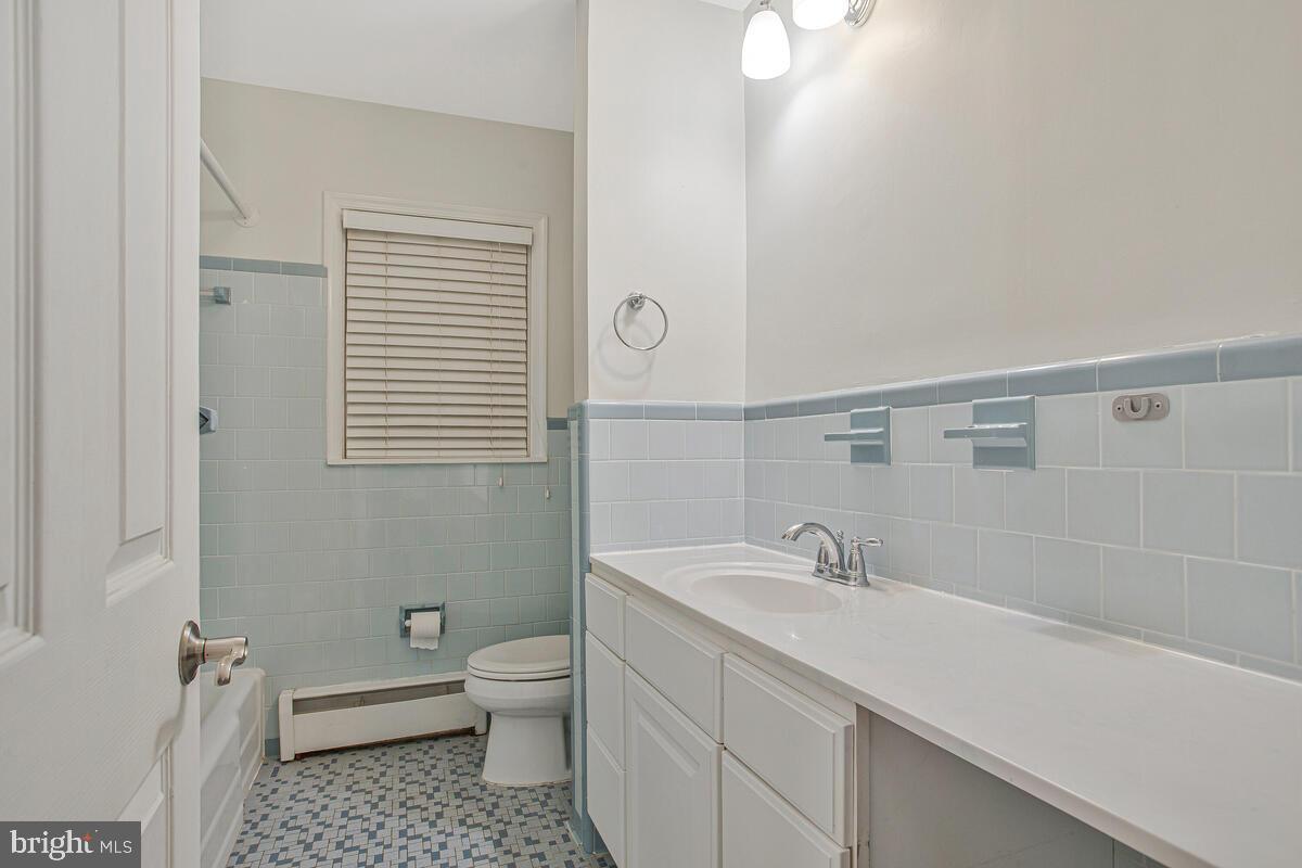 SOUTHDOWN SHORES - Residential