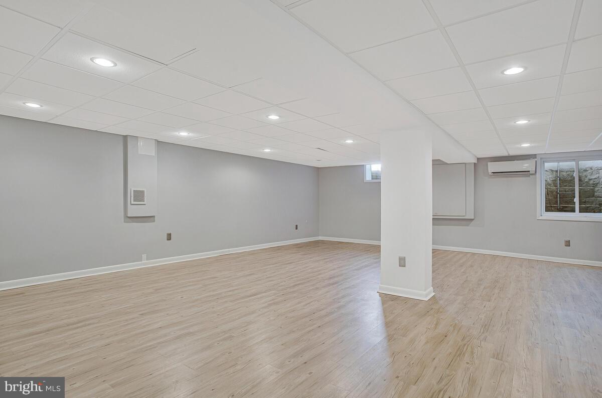 SOUTHDOWN SHORES - Residential