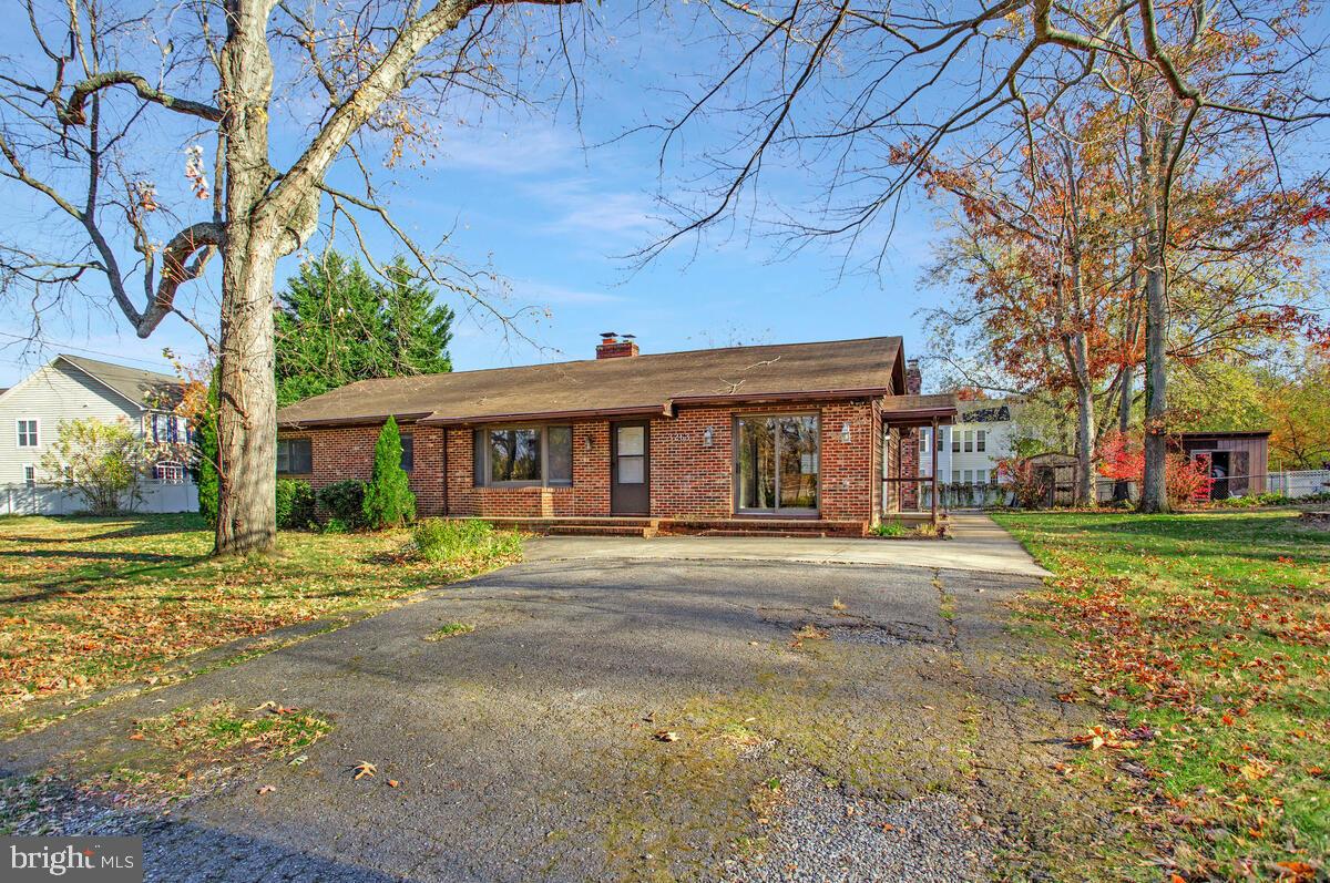 SOUTHDOWN SHORES - Residential