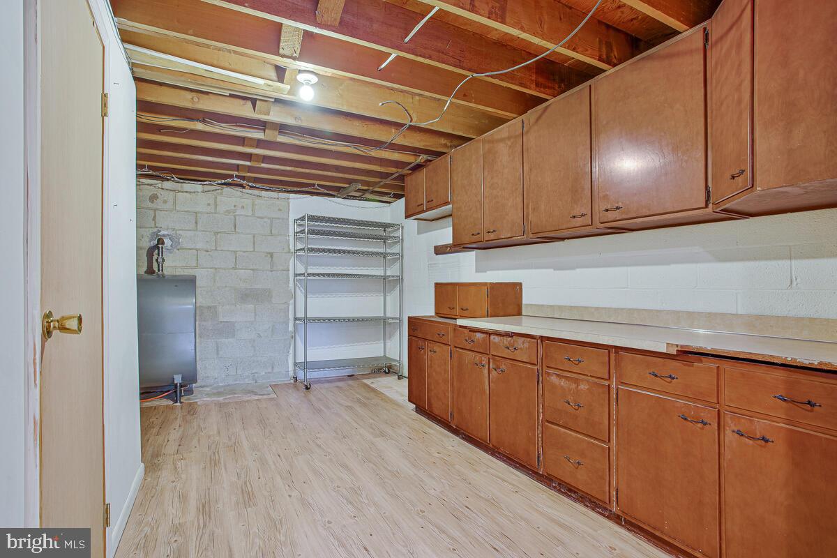 SOUTHDOWN SHORES - Residential