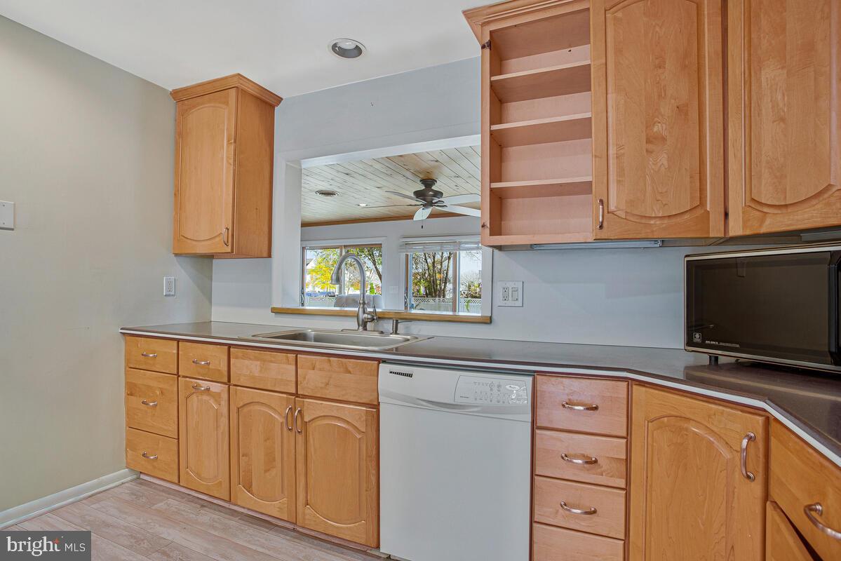 SOUTHDOWN SHORES - Residential