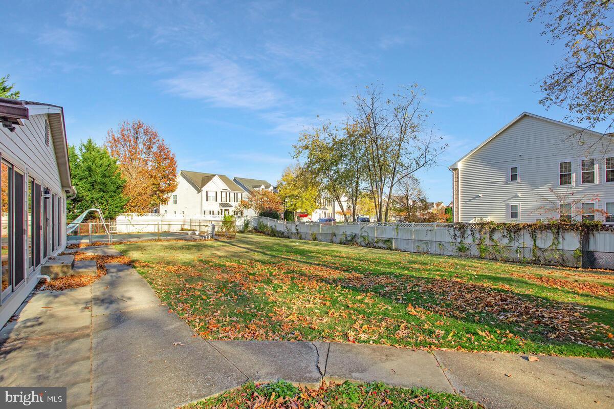 SOUTHDOWN SHORES - Residential