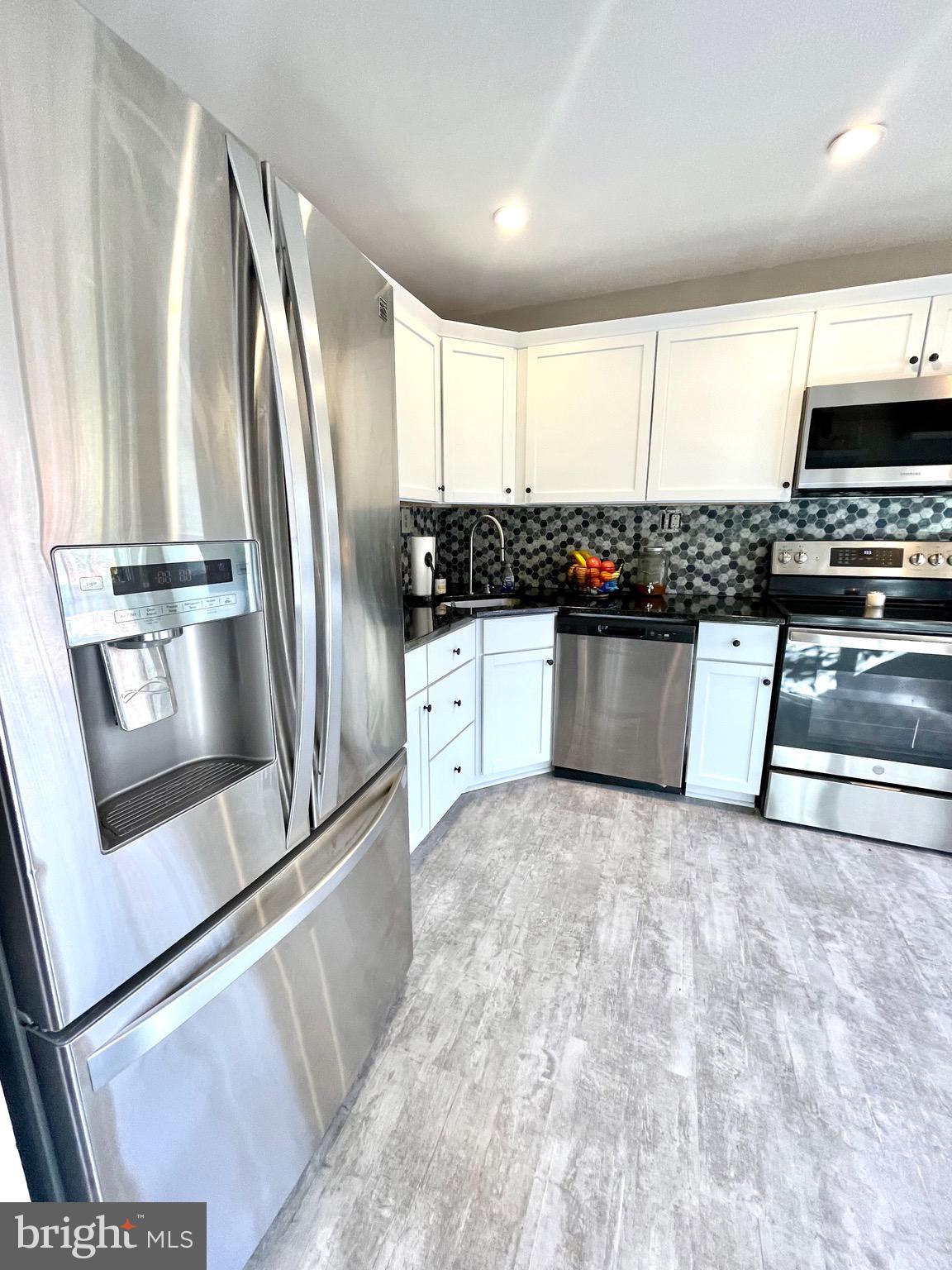 PAINTERS HILL - Residential