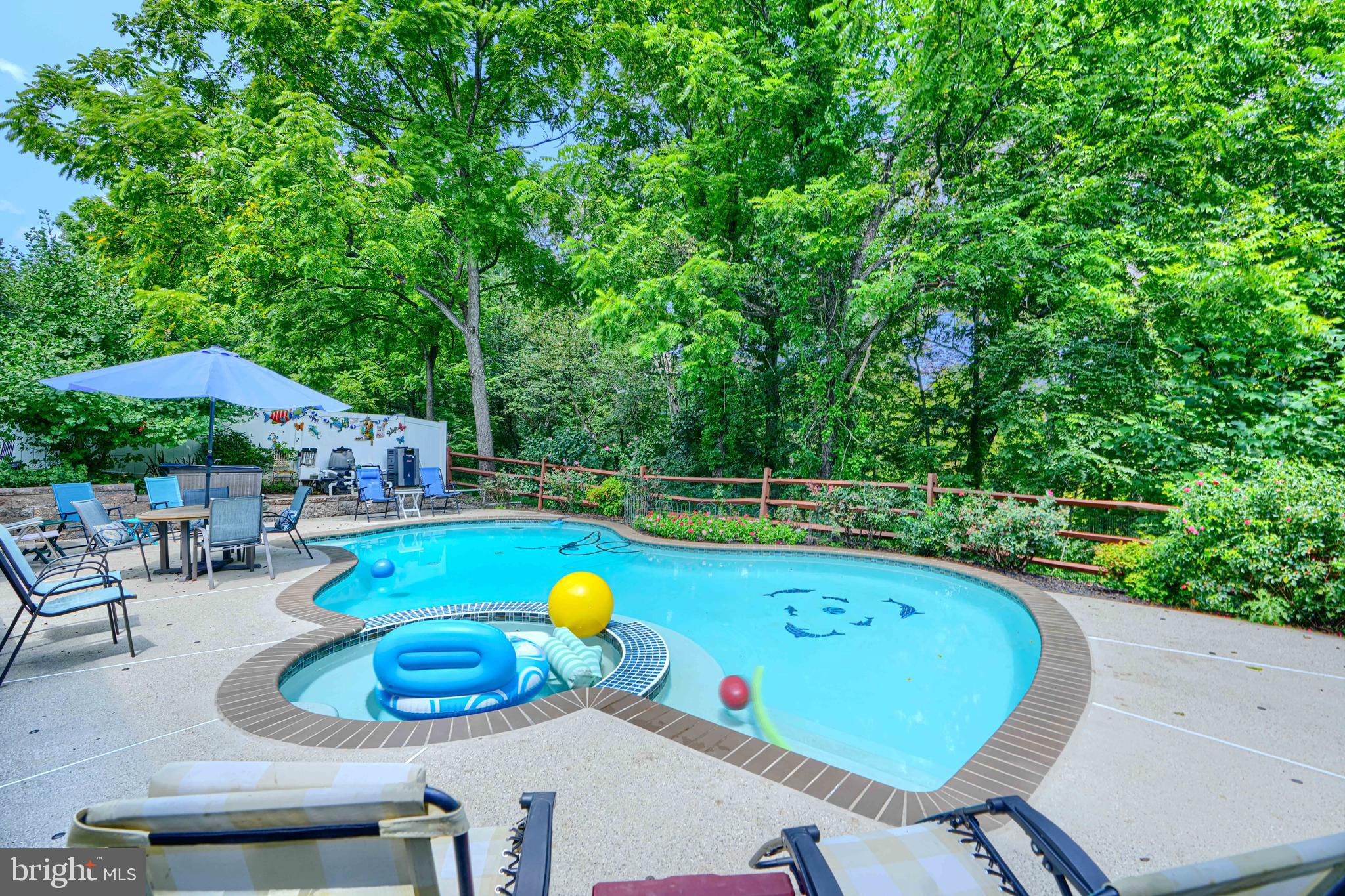 ACORN VILLAGE - Residential