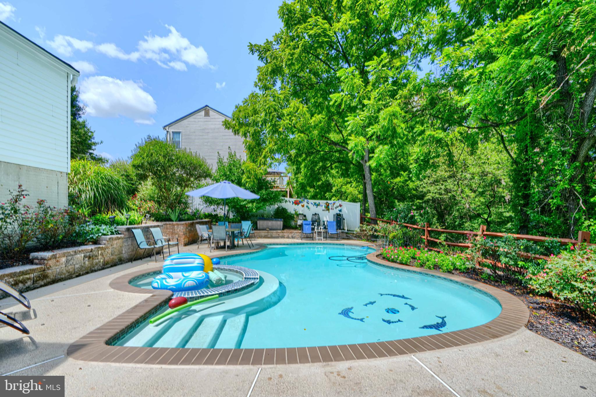 ACORN VILLAGE - Residential