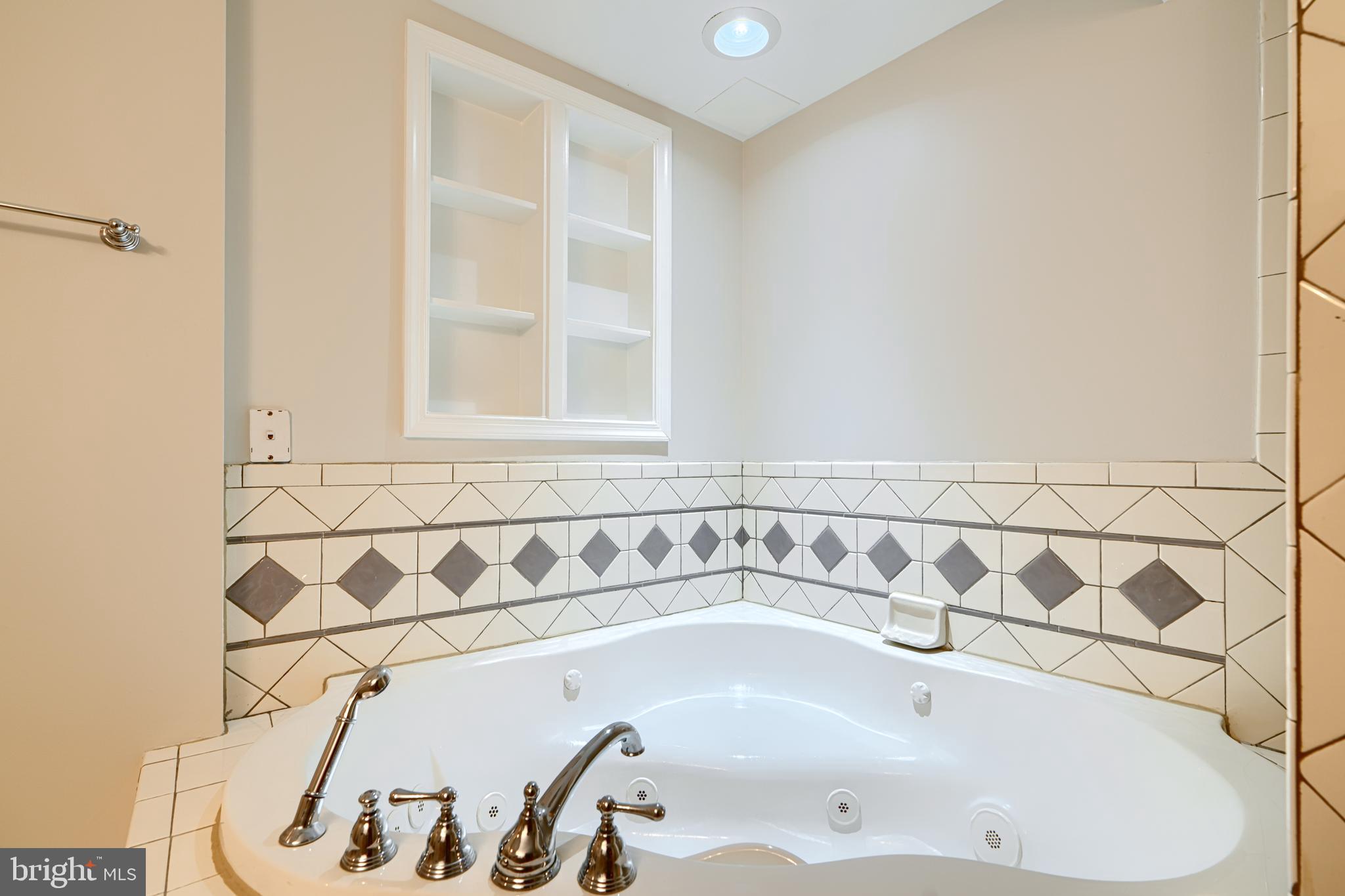 ACORN VILLAGE - Residential