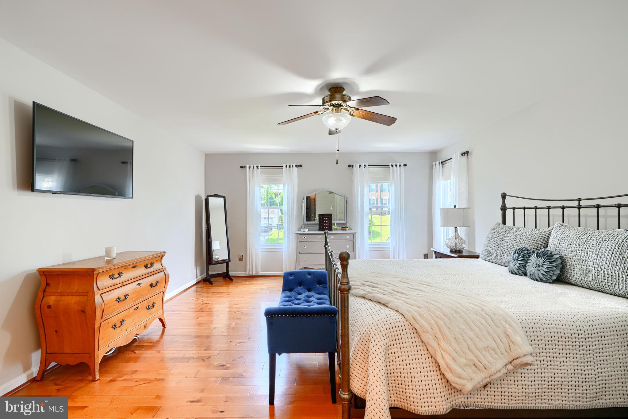 ACORN VILLAGE - Residential