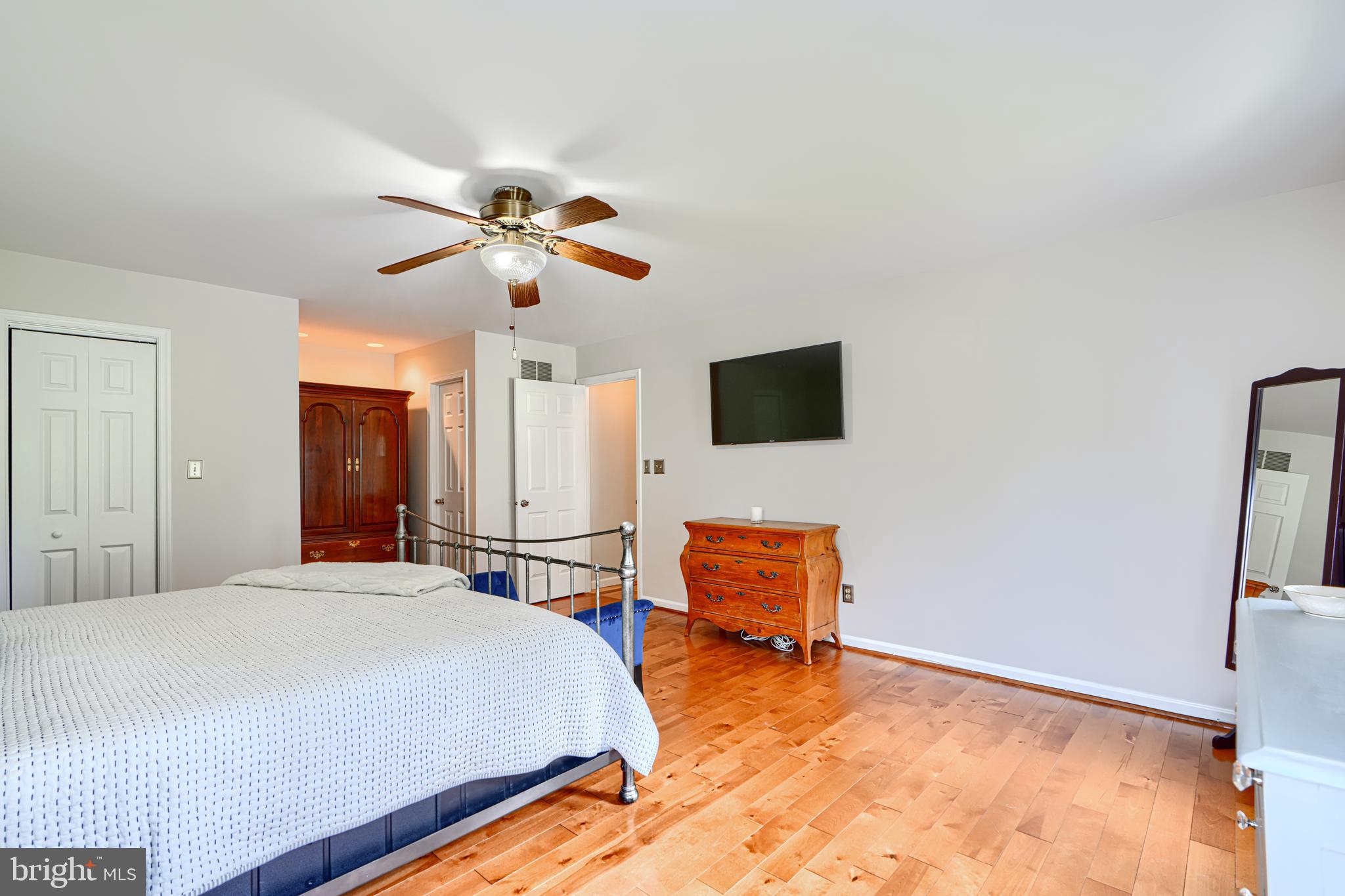 ACORN VILLAGE - Residential