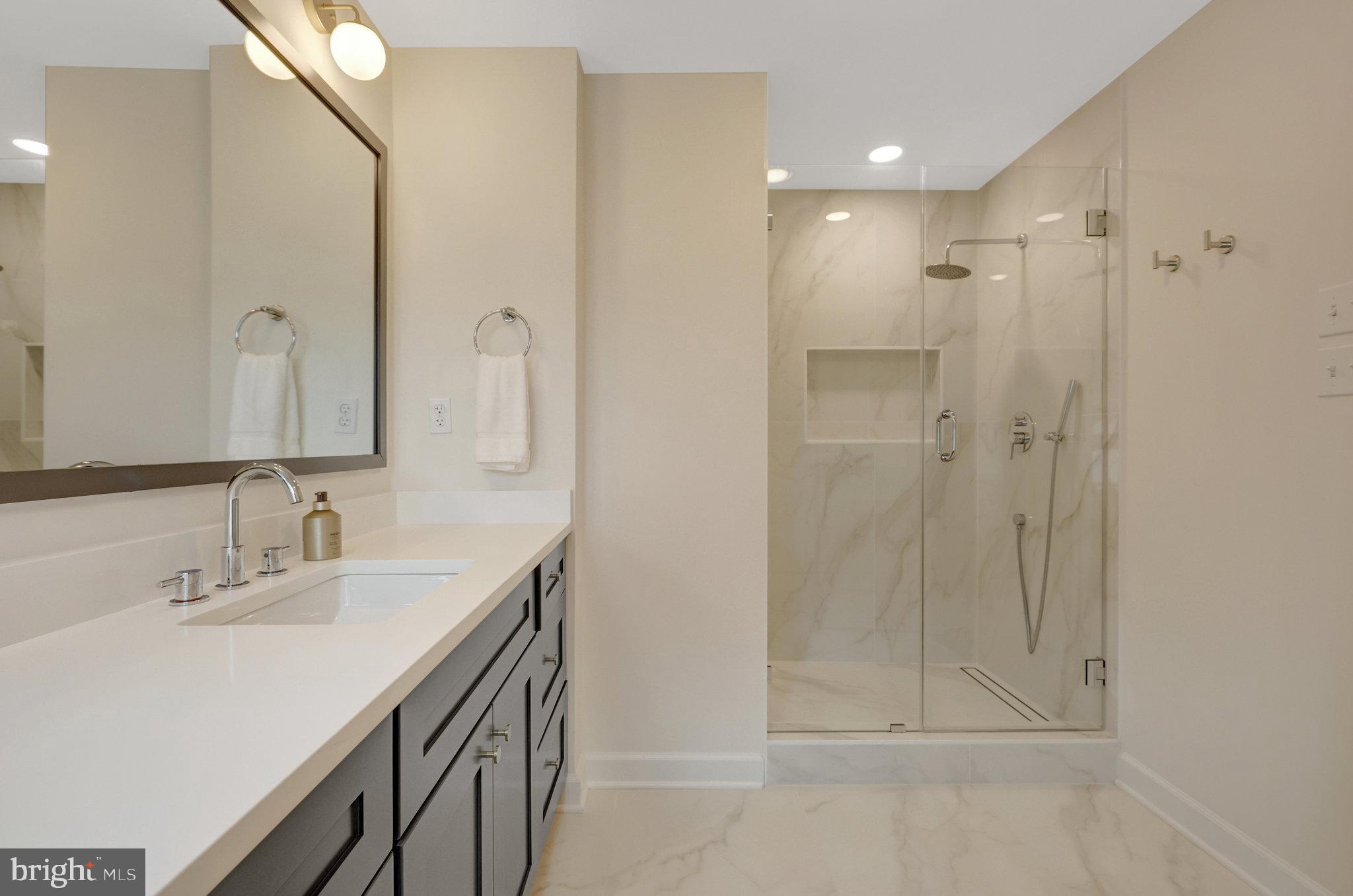 EVERMAY - Residential