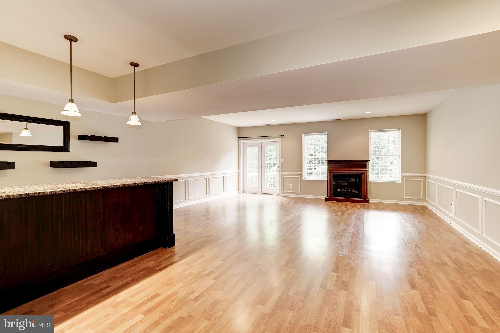 LANSDOWNE ON THE POTOMAC - Residential