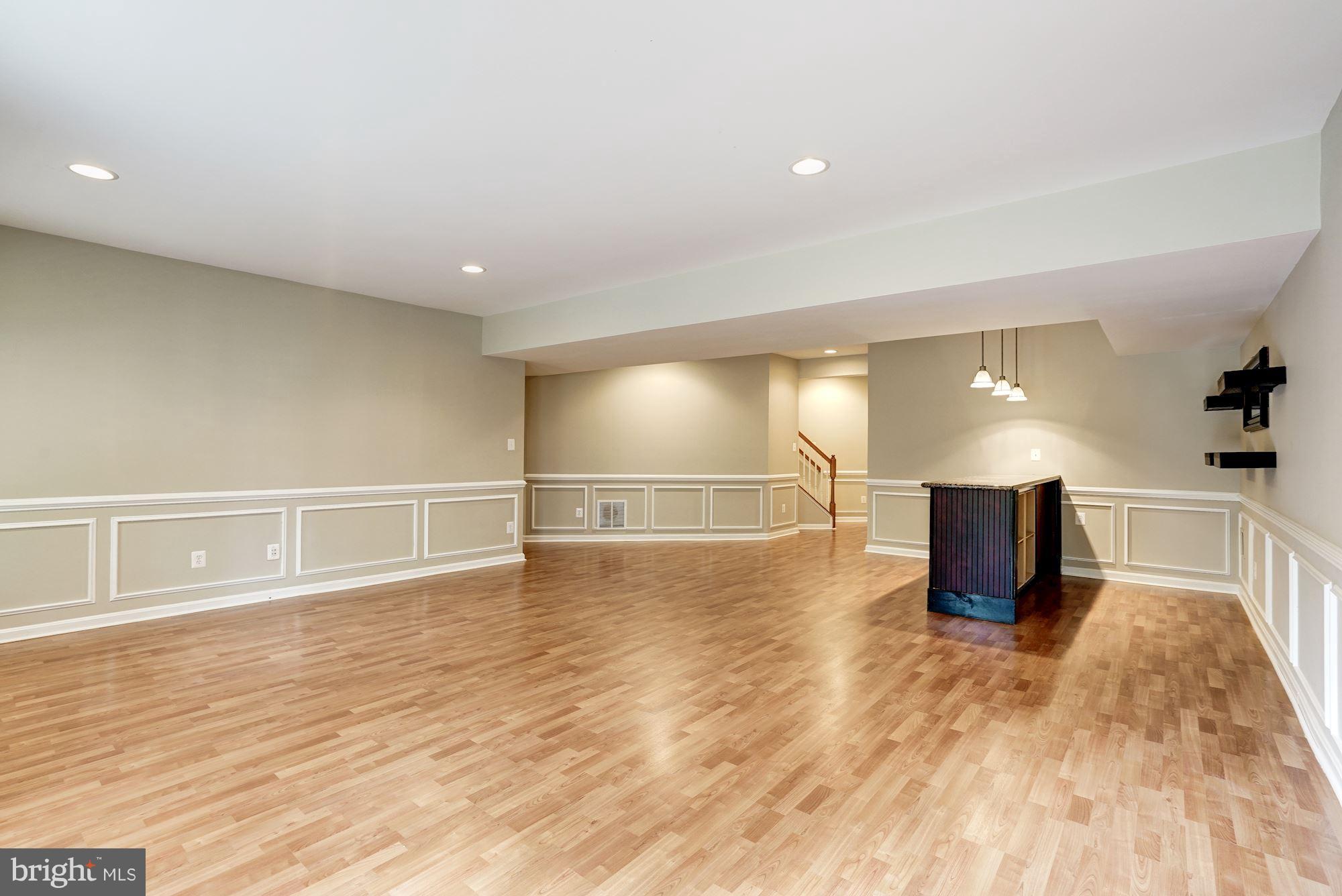 LANSDOWNE ON THE POTOMAC - Residential