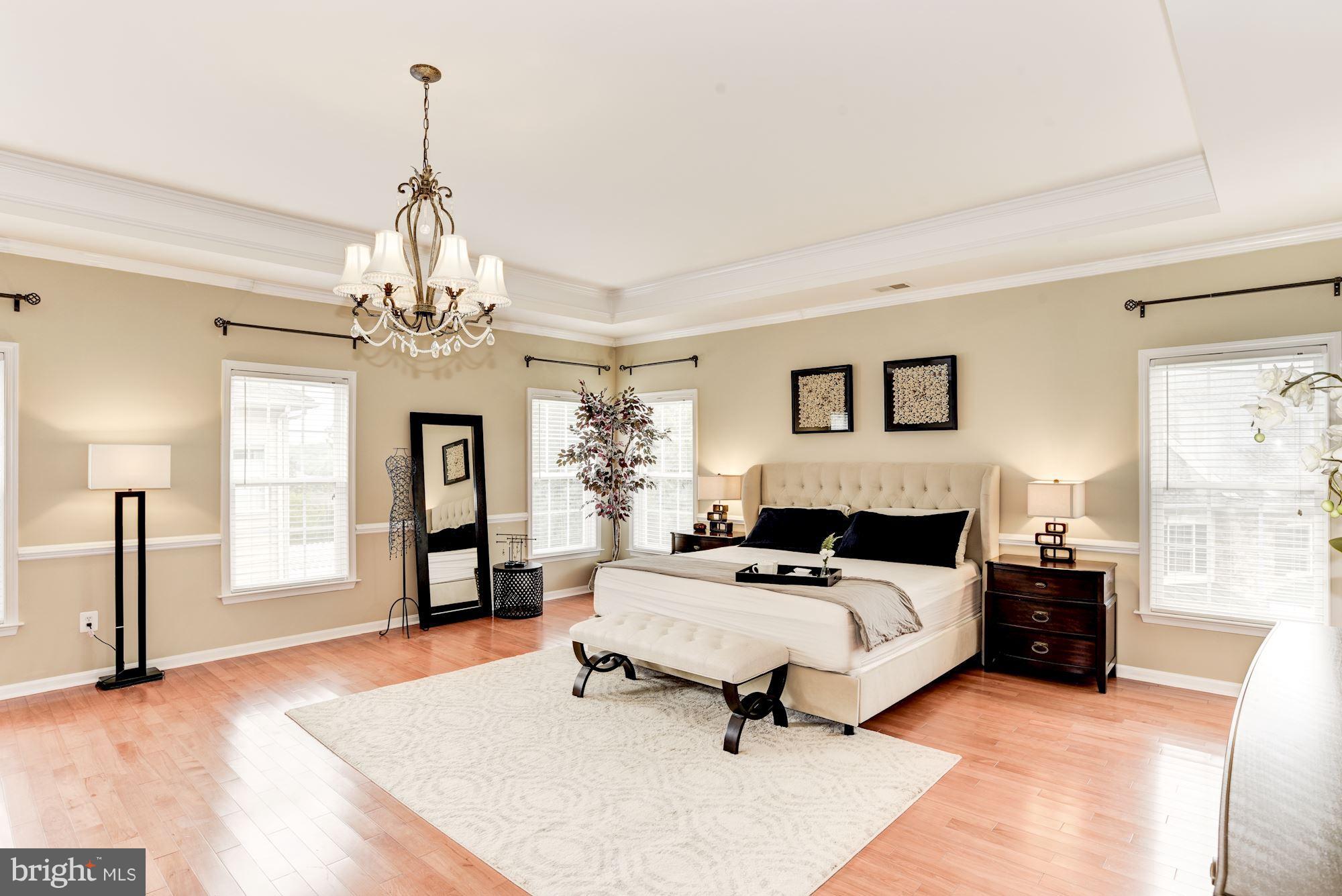 LANSDOWNE ON THE POTOMAC - Residential