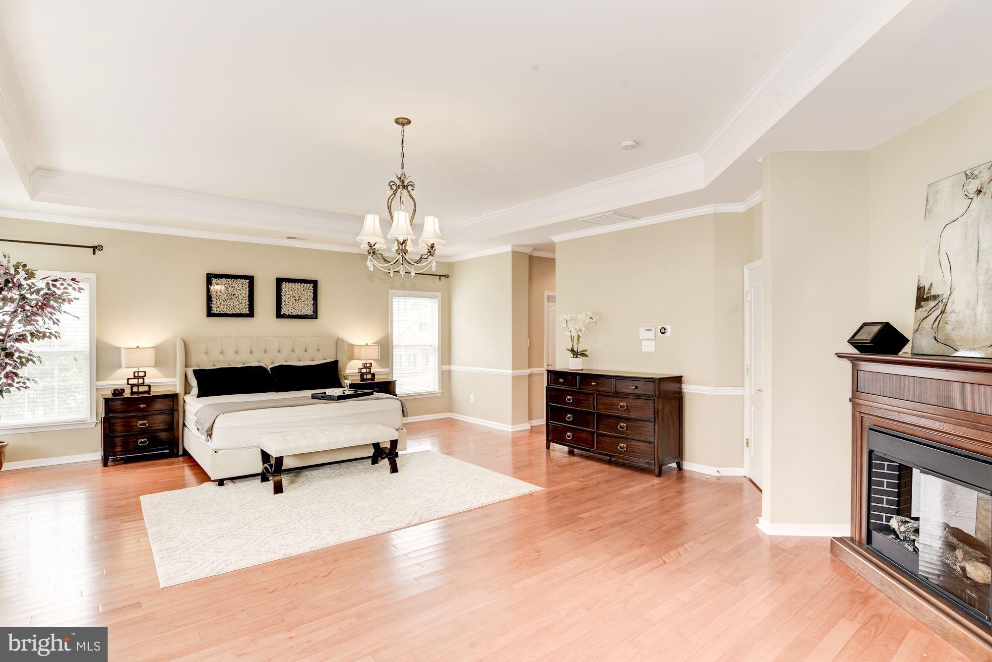 LANSDOWNE ON THE POTOMAC - Residential