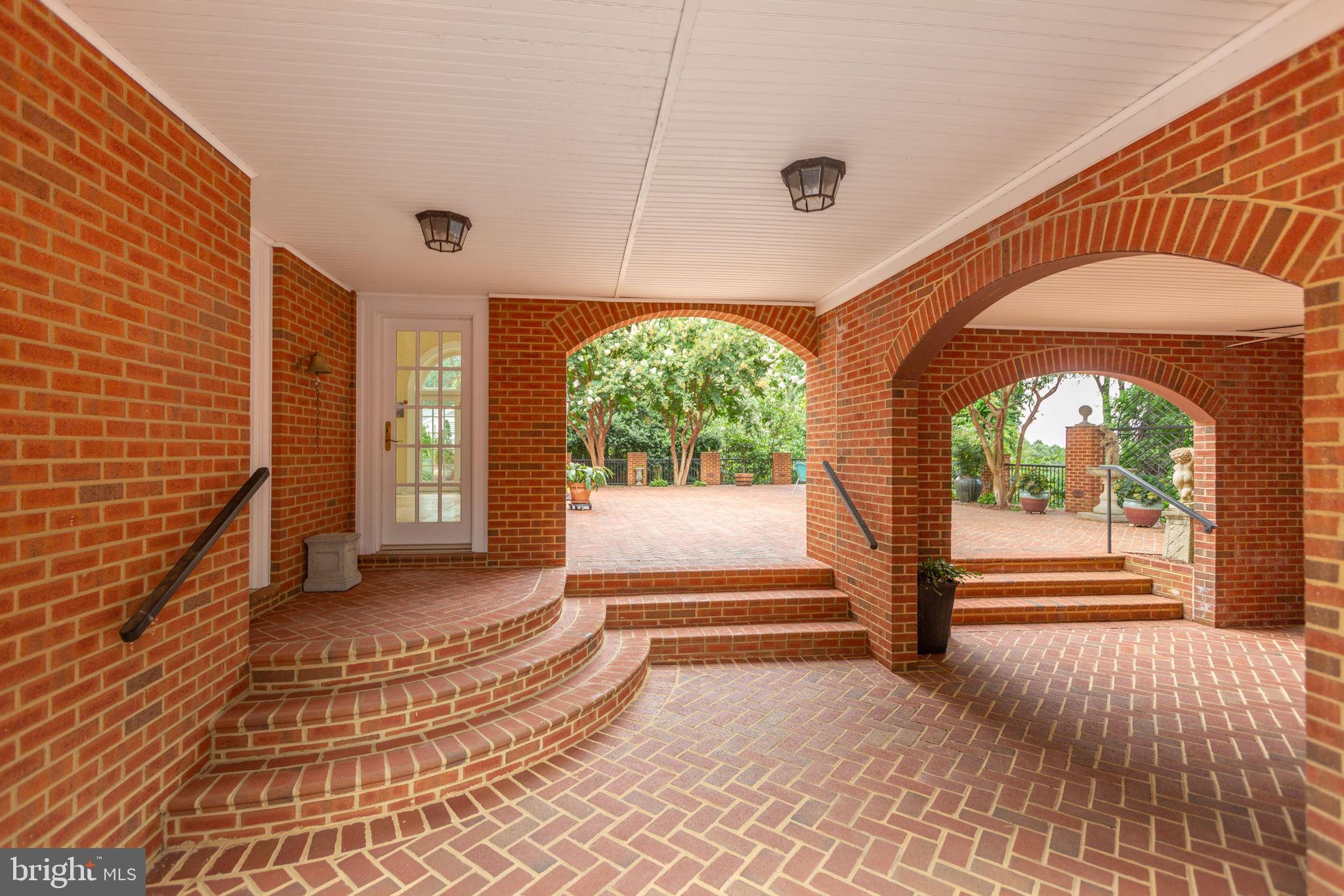 WESTMONT - Residential