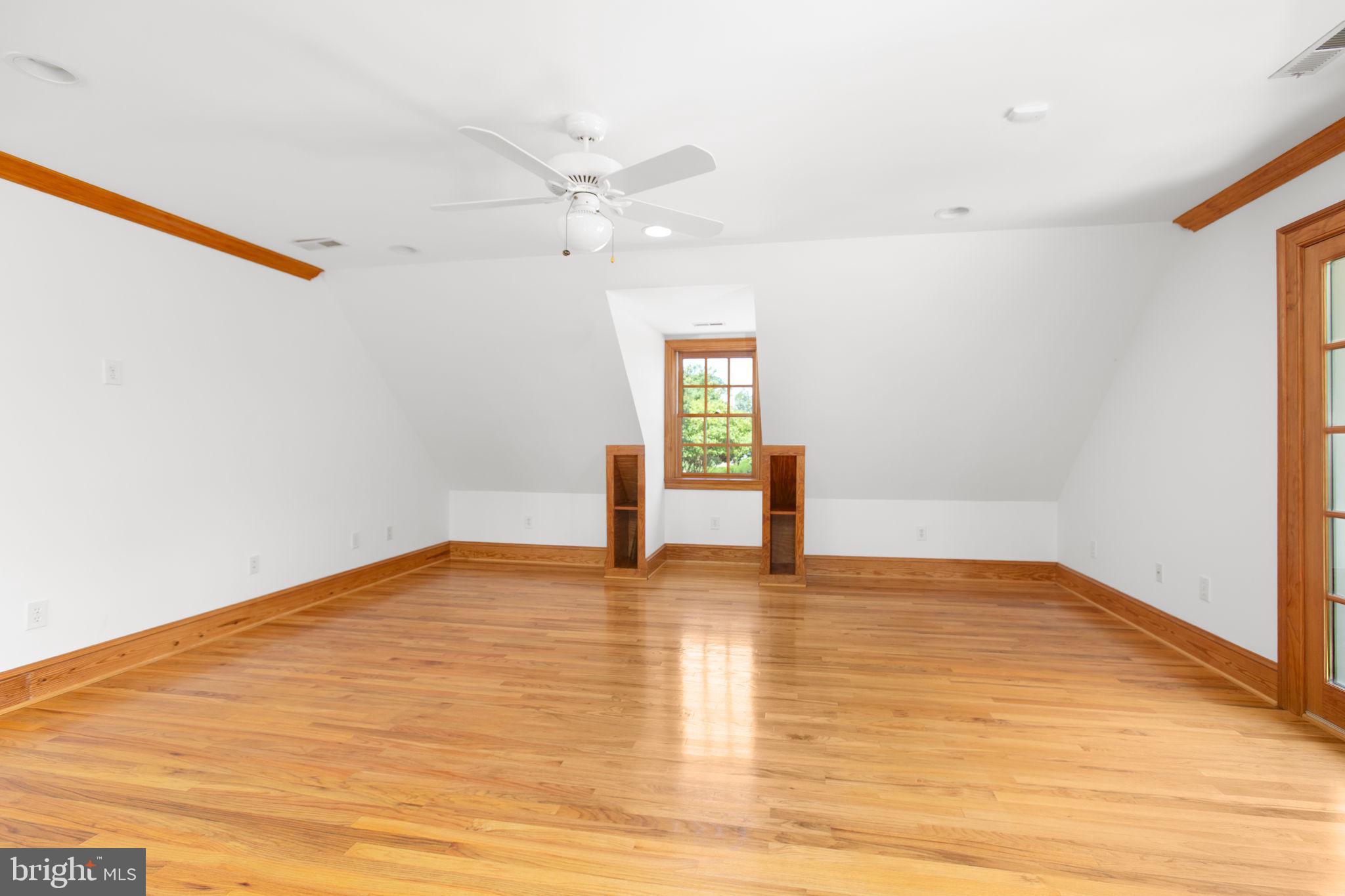 WESTMONT - Residential