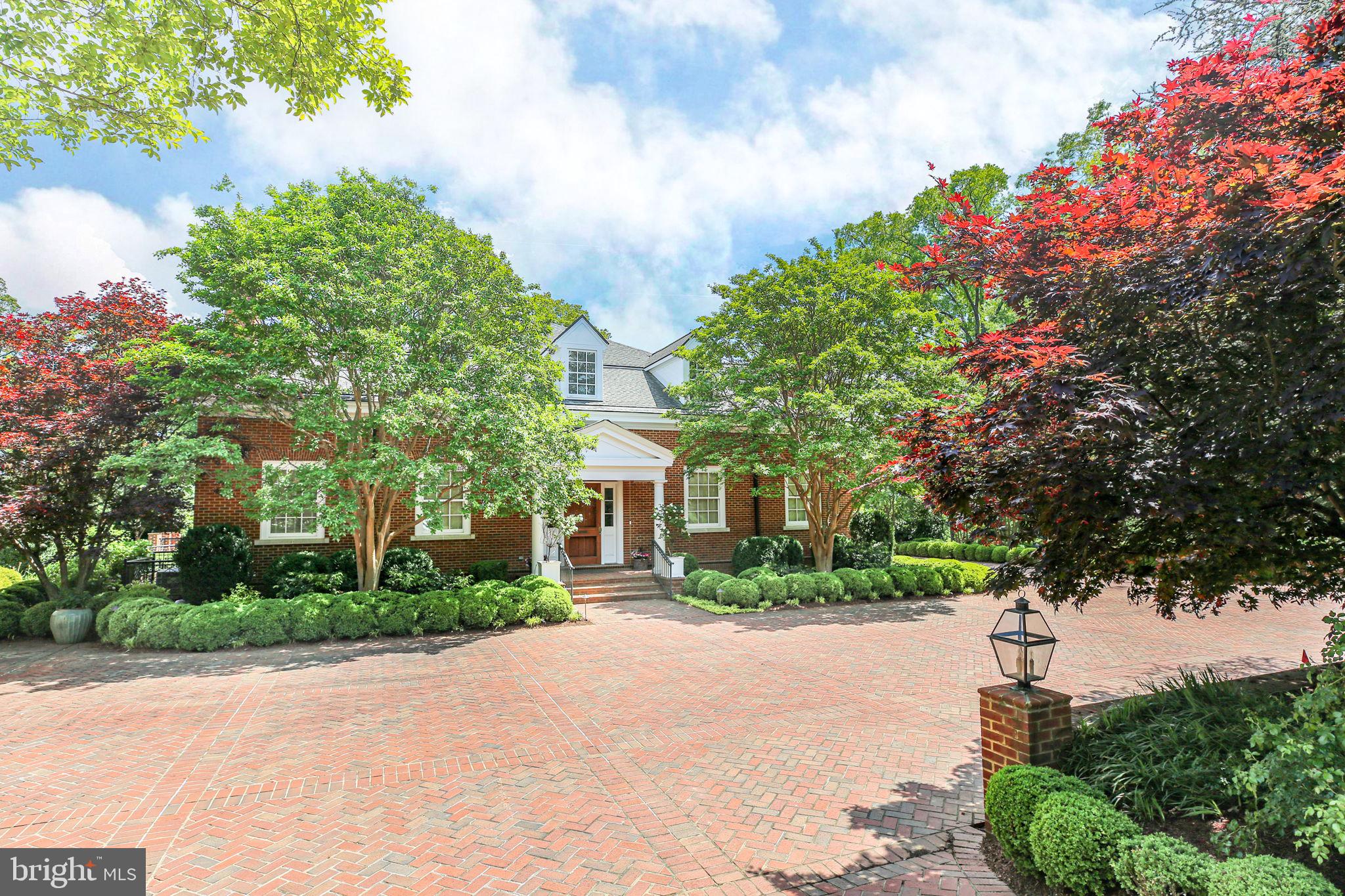 WESTMONT - Residential