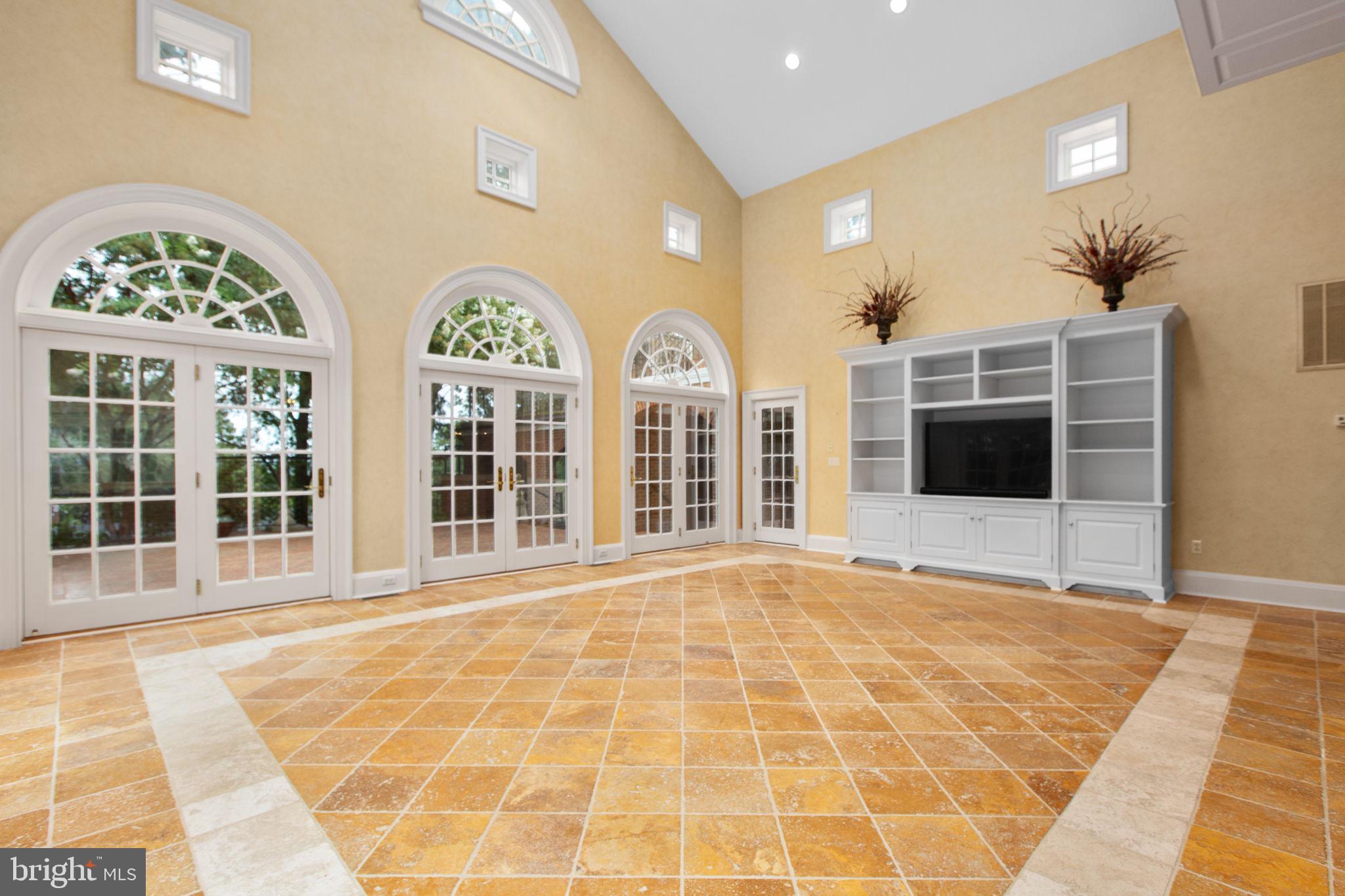 WESTMONT - Residential