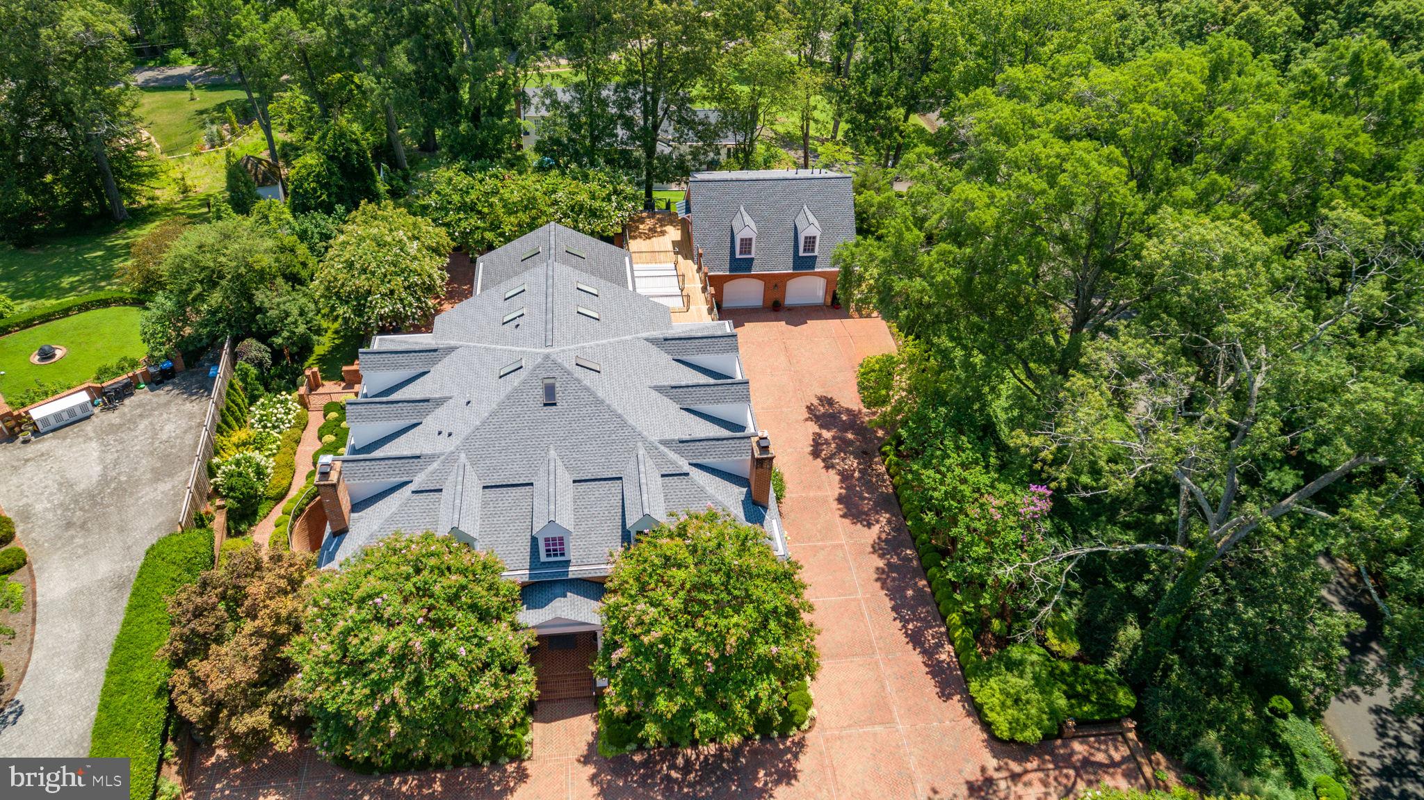 WESTMONT - Residential