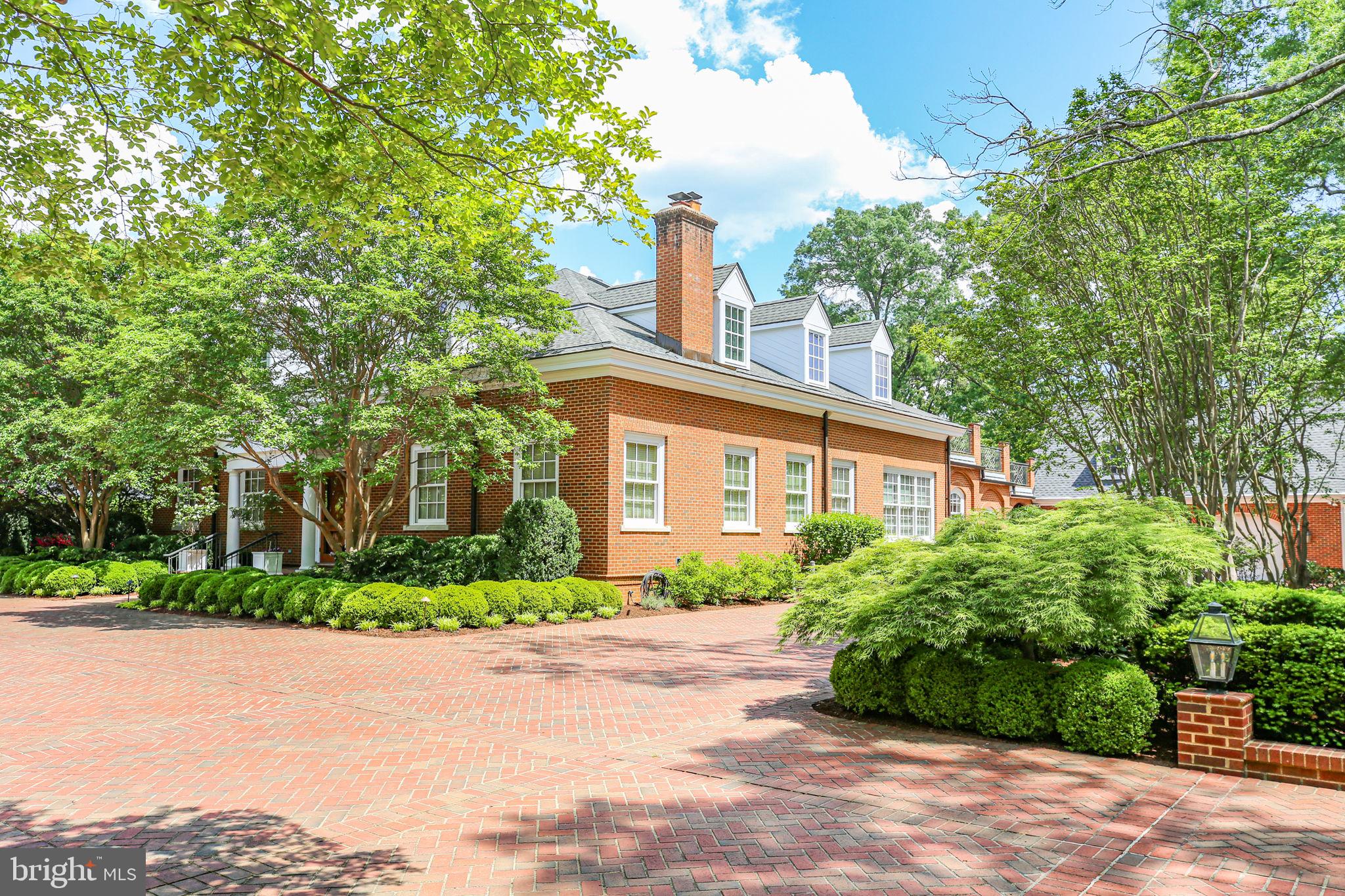 WESTMONT - Residential