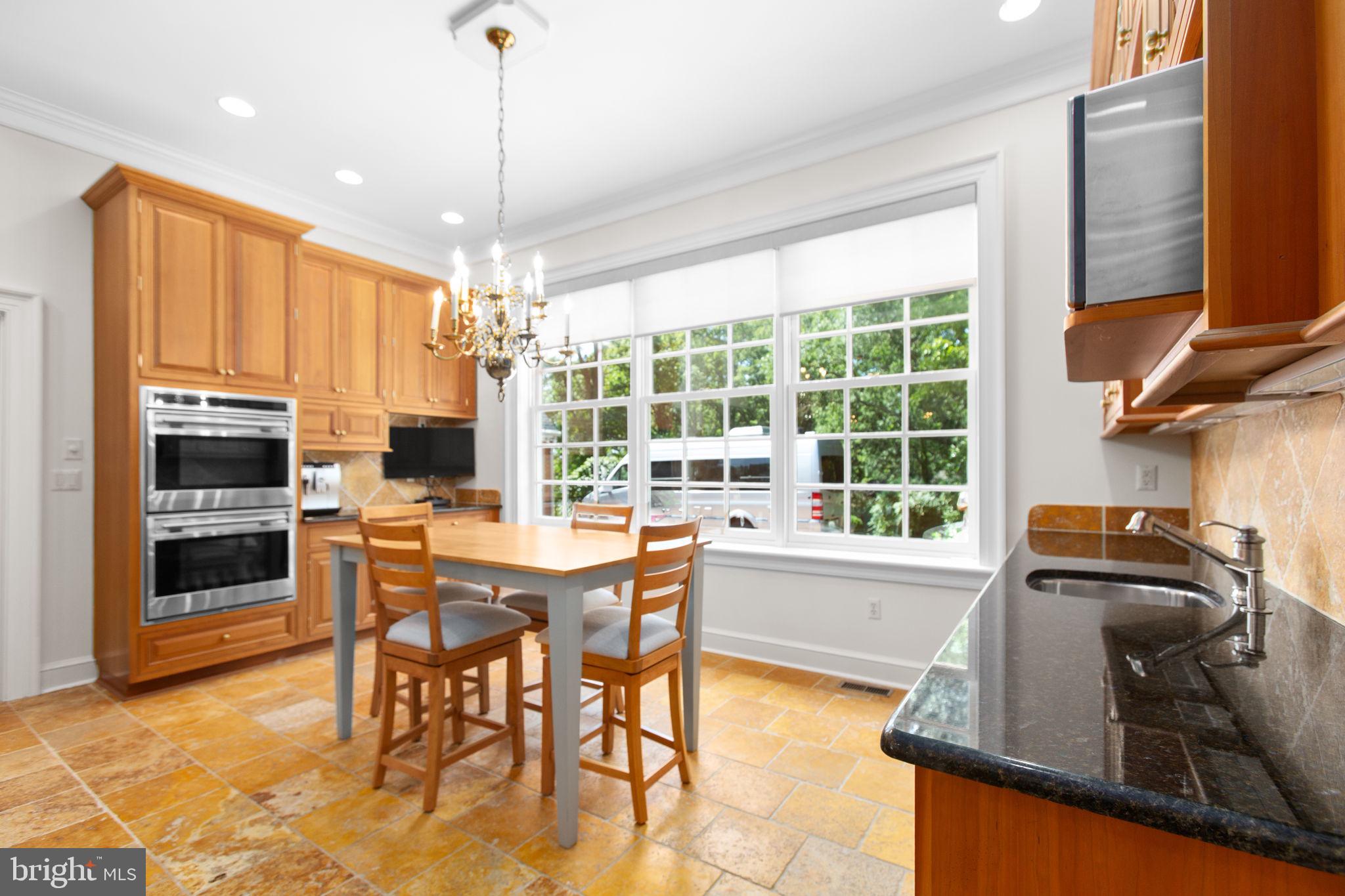 WESTMONT - Residential